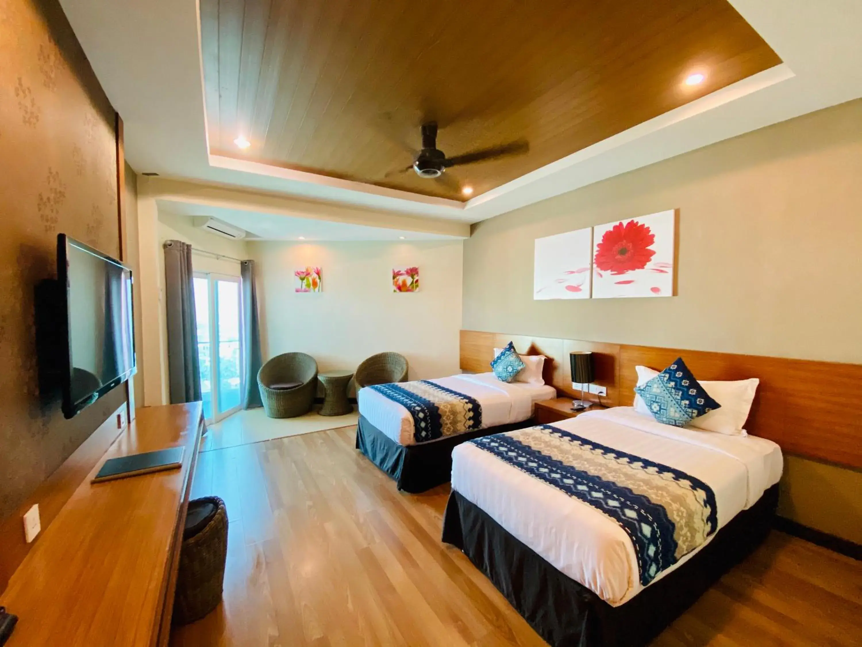 Superior Twin Room in Langkawi Seaview Hotel Superior Twin Room in Langkawi Seaview Hotel