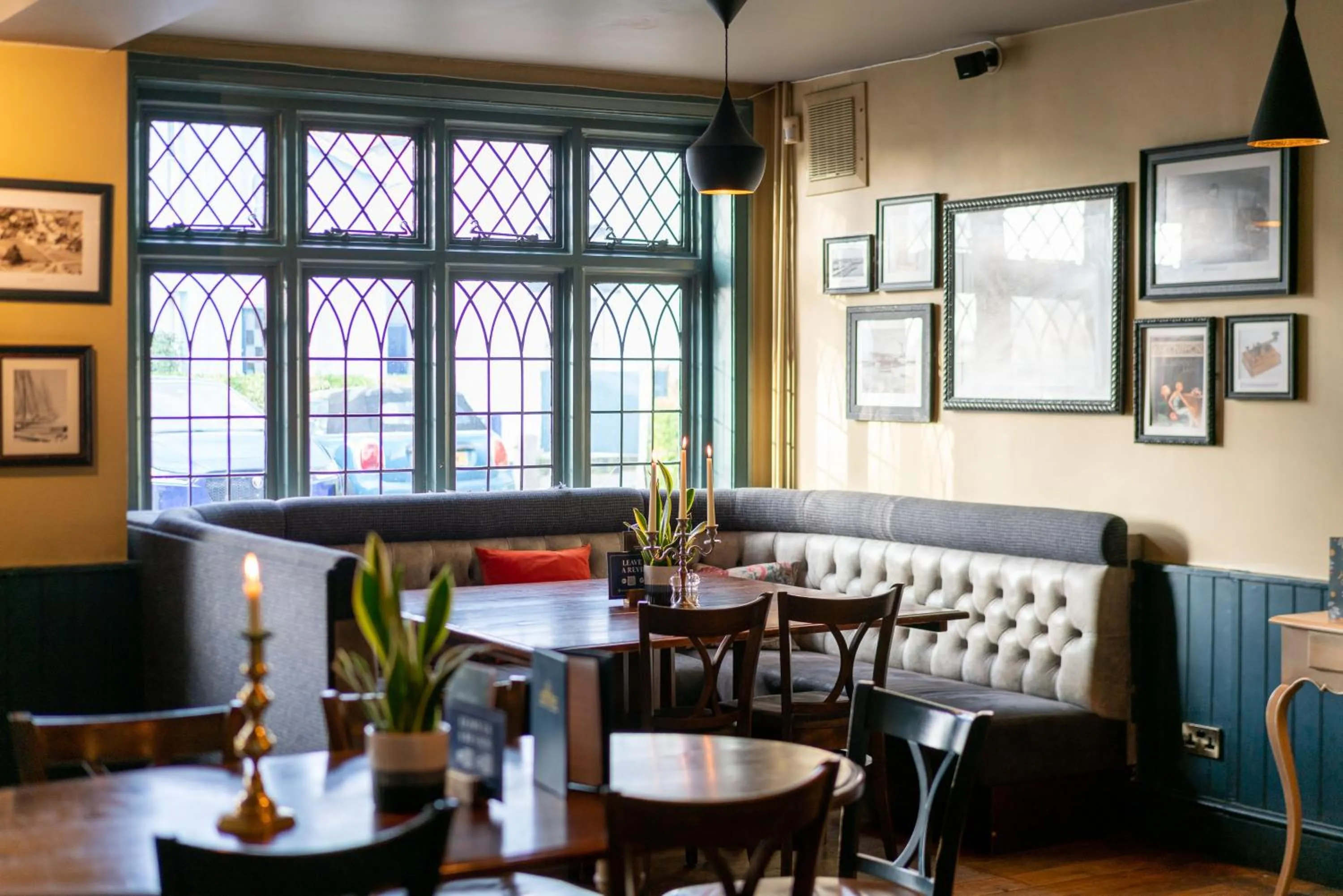 Restaurant/places to eat in The Mayflower