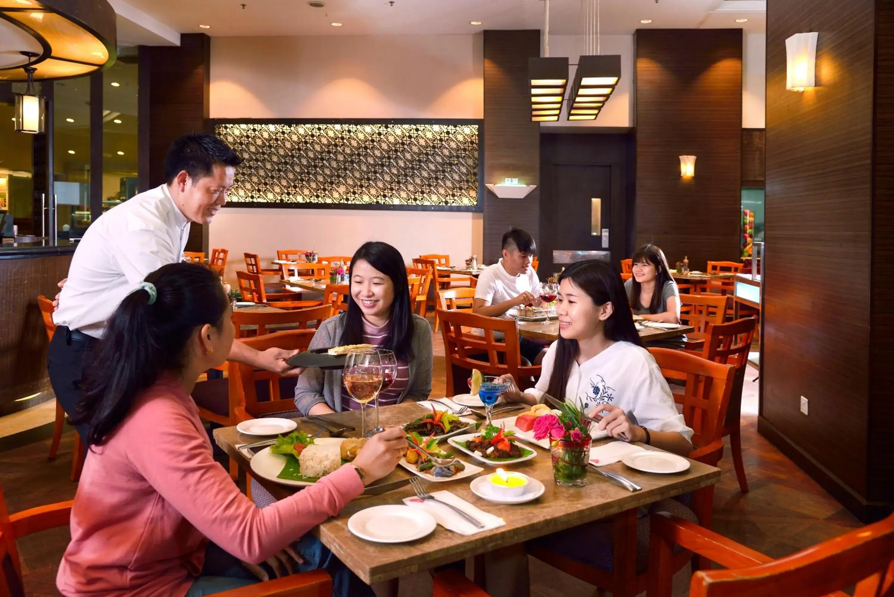 Restaurant/places to eat in Grand Lexis Port Dickson Restaurant/places to eat in Grand Lexis Port Dickson