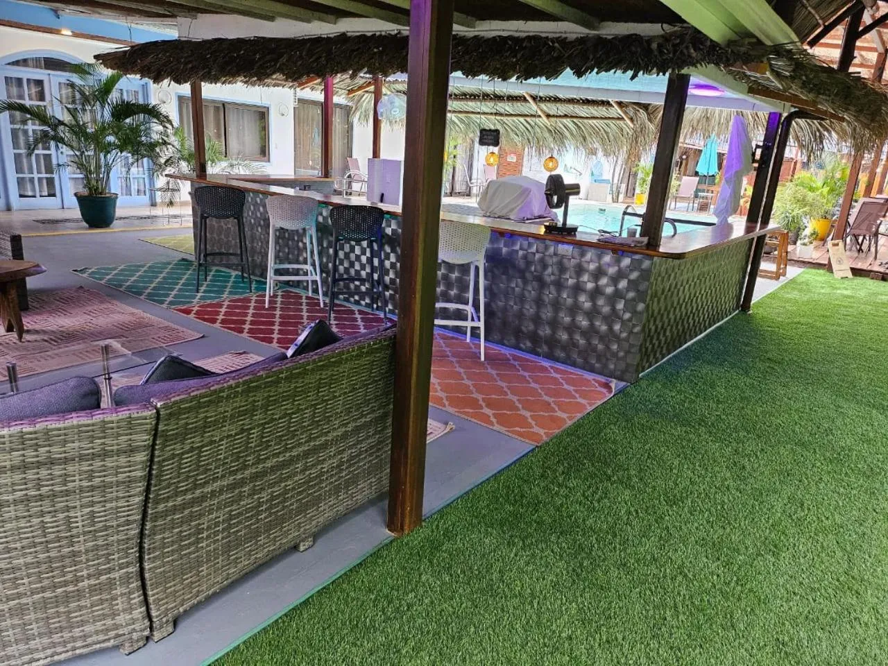 Restaurant/places to eat in CLUB IBIZA - Party Hotel & Beach Club