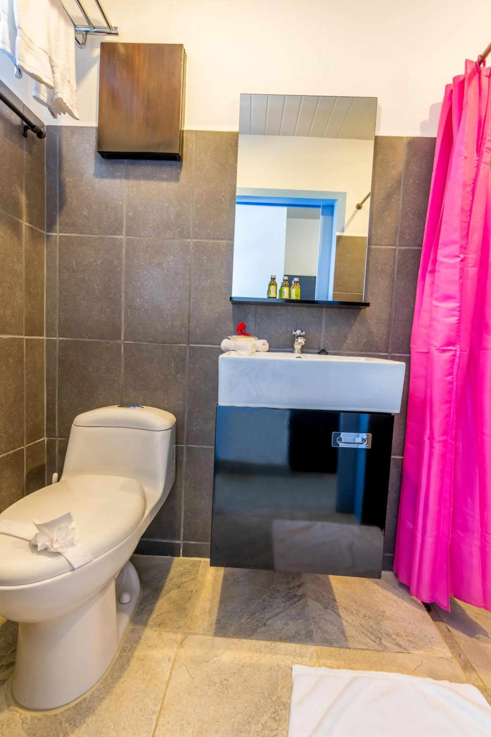 Shower in CLUB IBIZA - Party Hotel & Beach Club