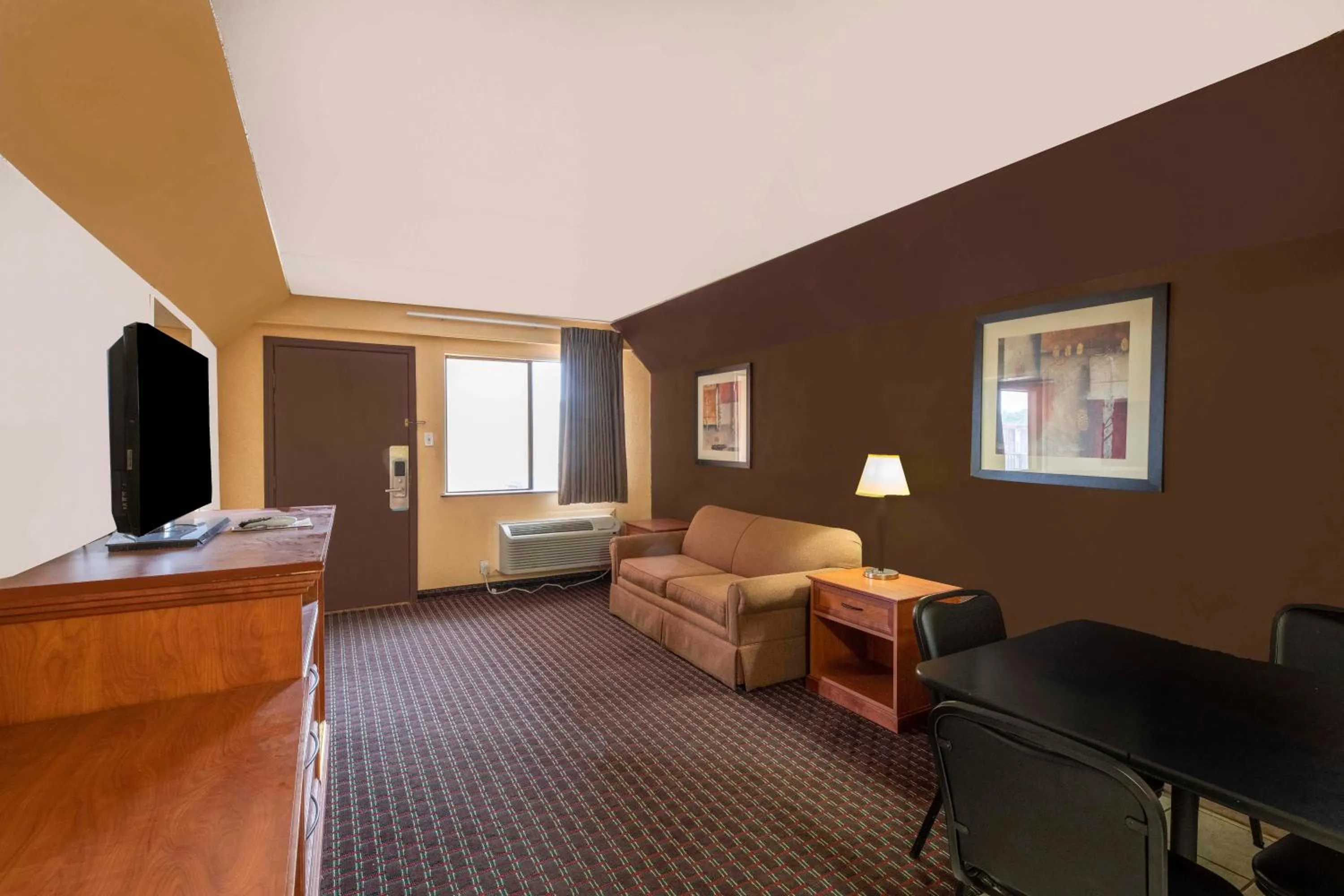 Bedroom in Oyo Hotel Odessa TX, East Business 20