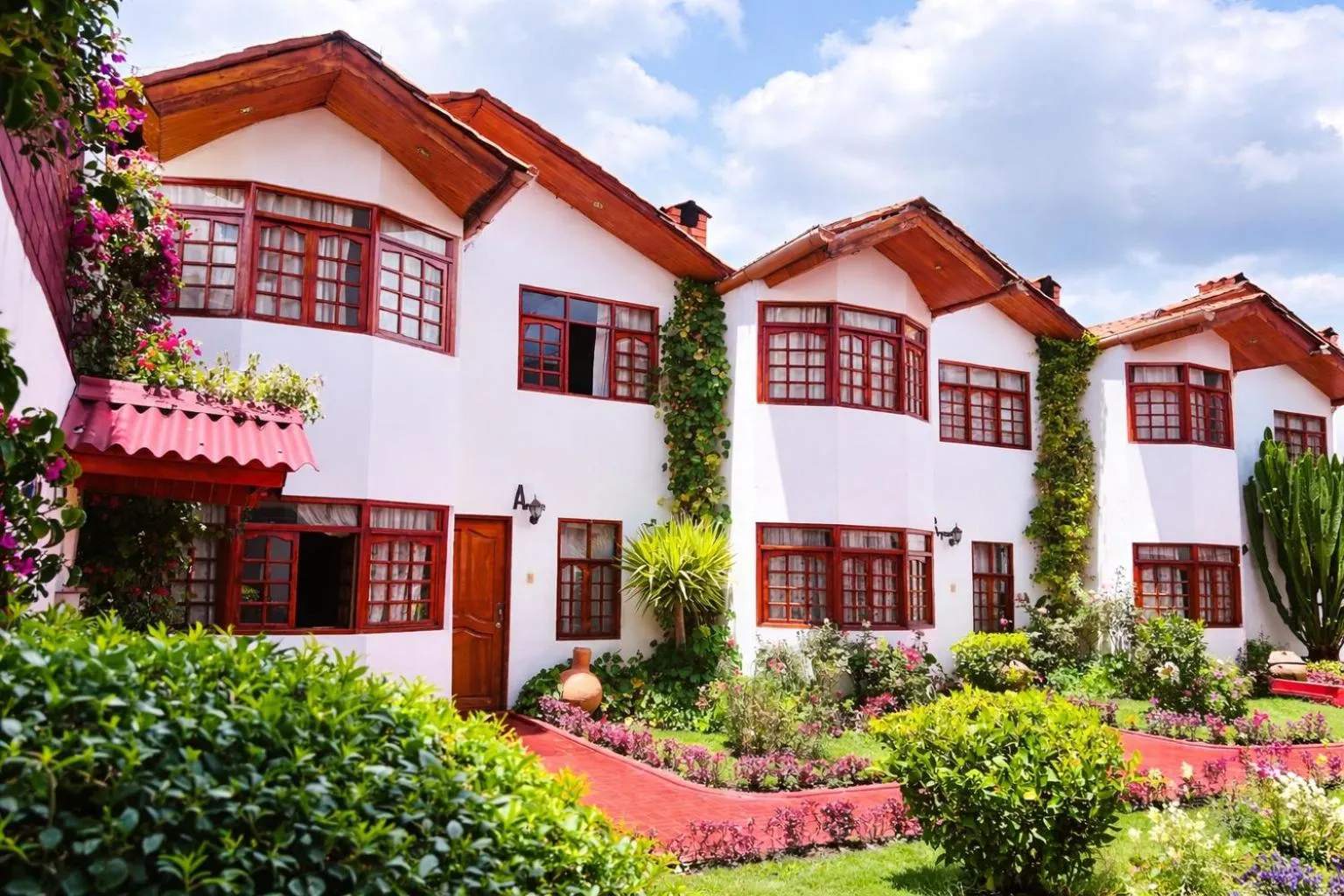 Hotel & Bungalows Villa Valencia