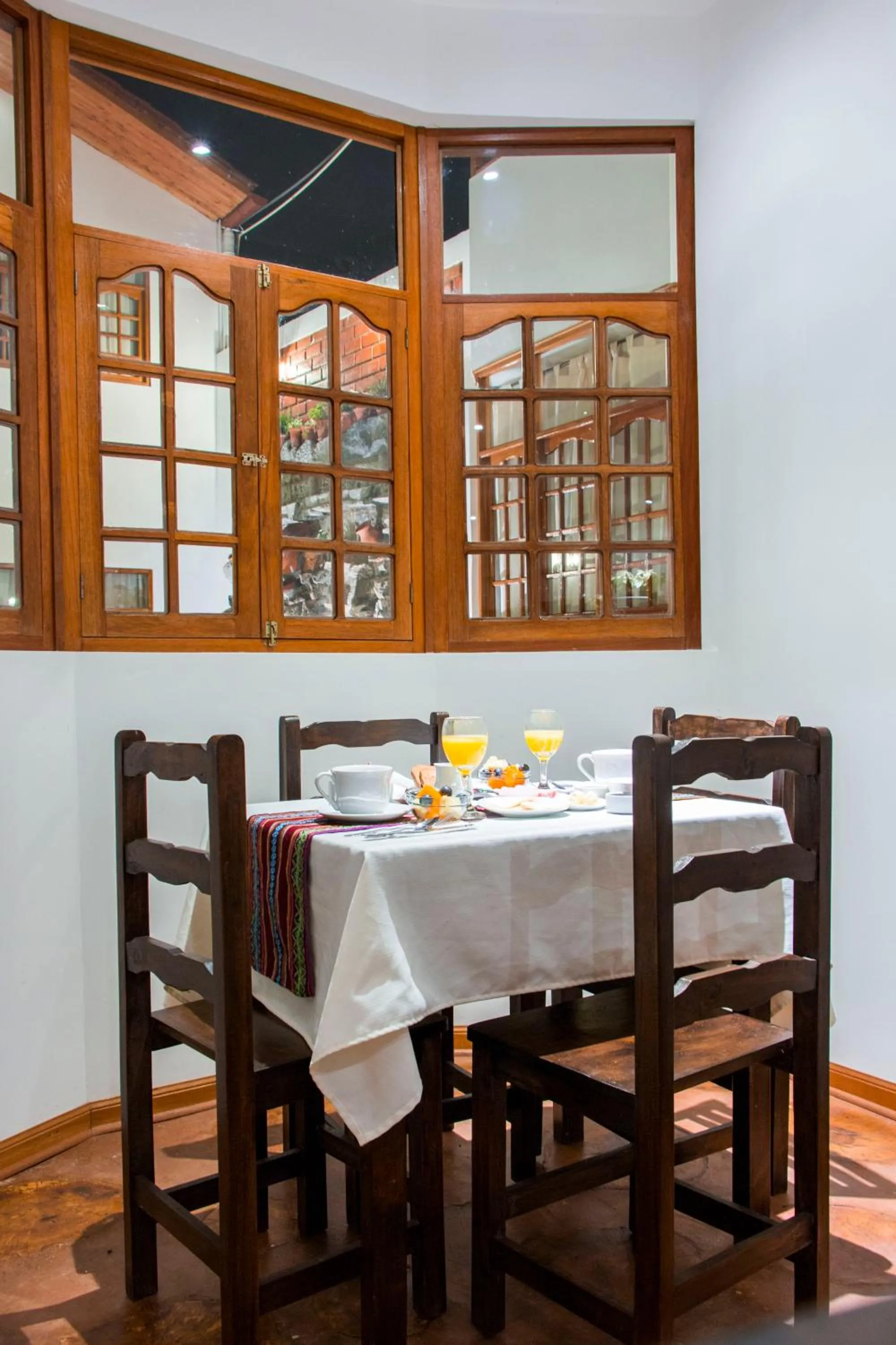 Restaurant/places to eat in Hotel & Bungalows Villa Valencia