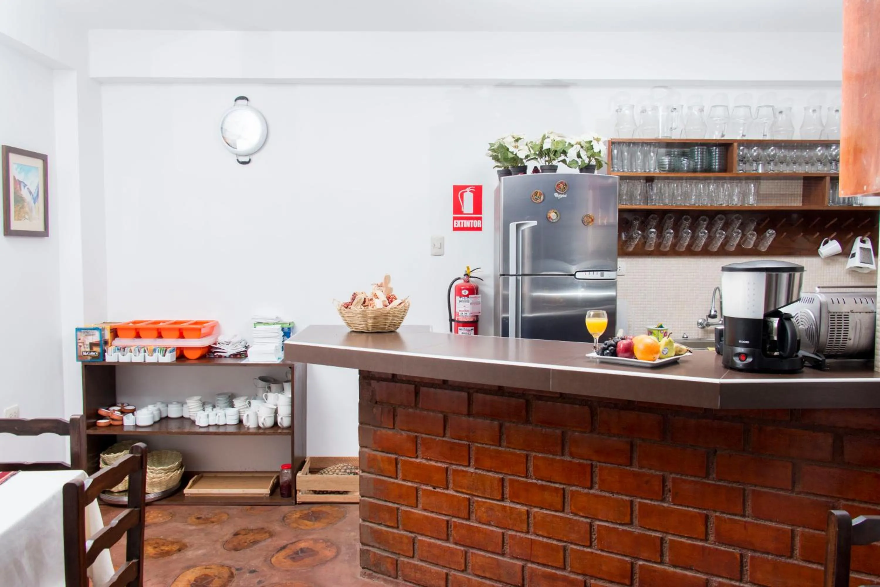 Restaurant/places to eat in Hotel & Bungalows Villa Valencia