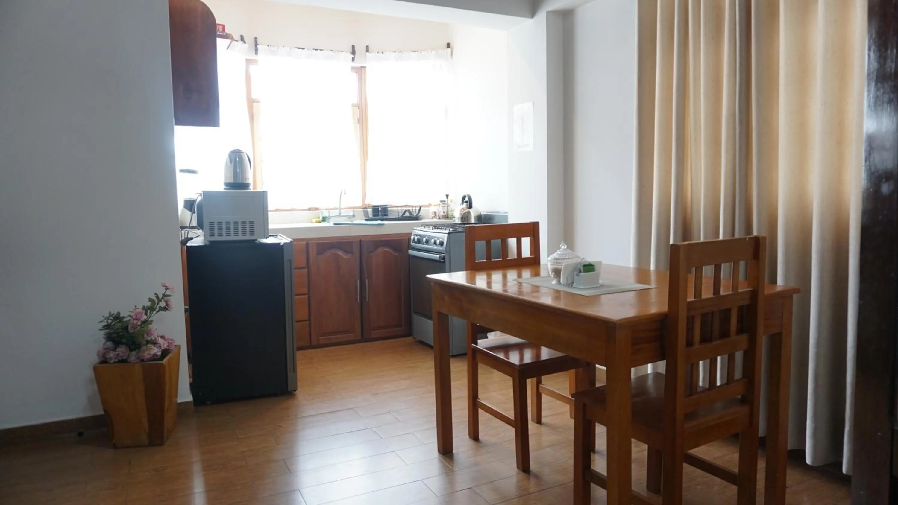 Hotel & Bungalows Villa Valencia