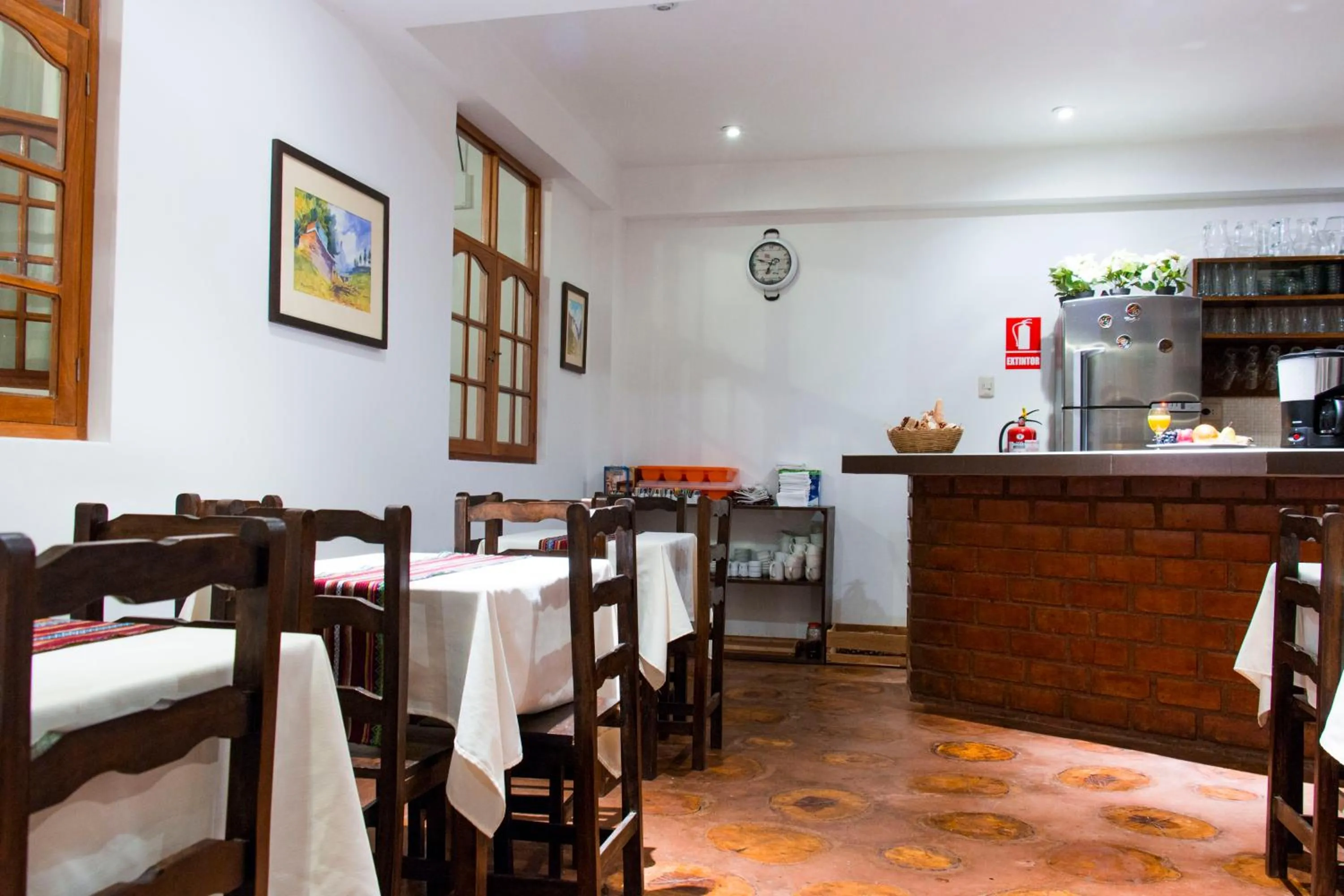 Restaurant/places to eat in Hotel & Bungalows Villa Valencia
