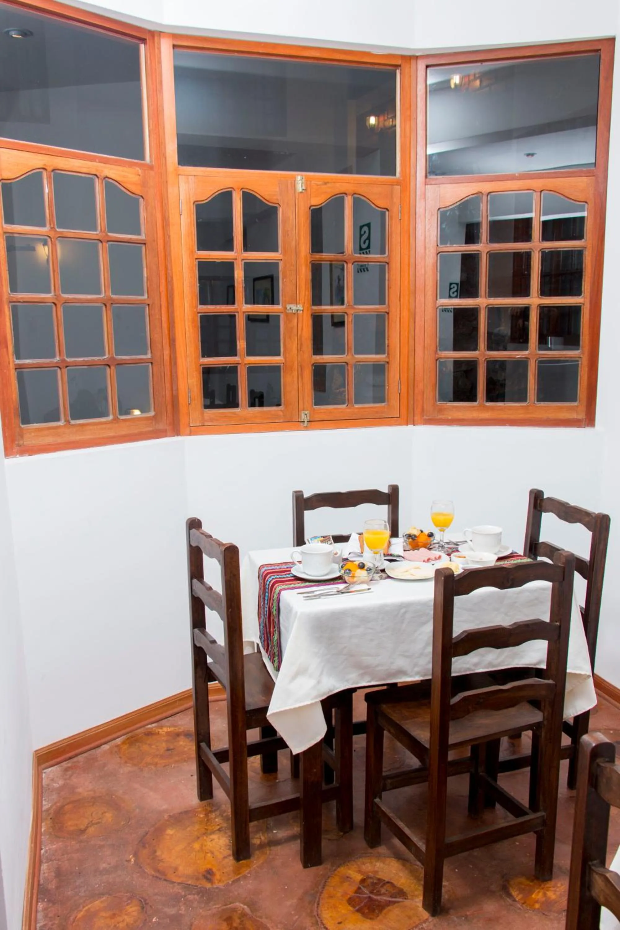Restaurant/places to eat in Hotel & Bungalows Villa Valencia