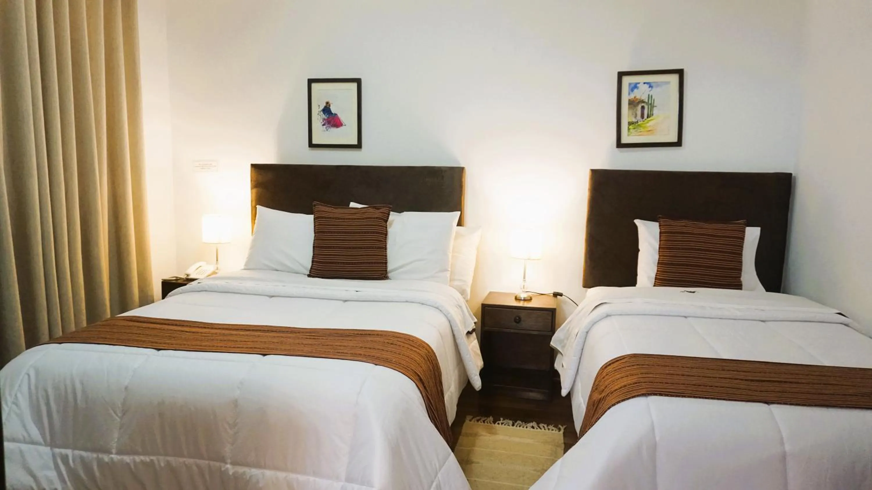 Bed in Hotel & Bungalows Villa Valencia