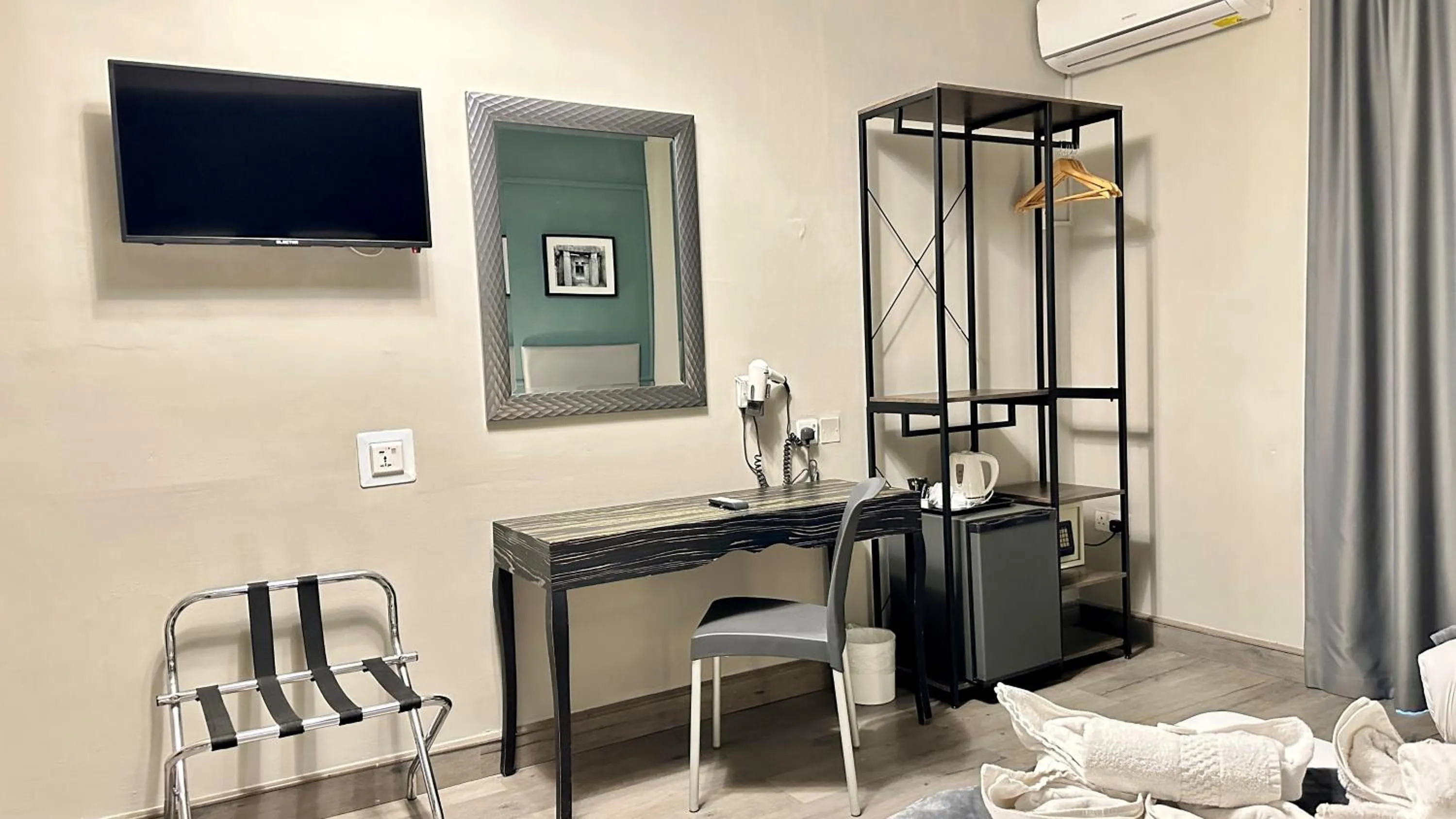 wardrobe in Sliema Marina Hotel