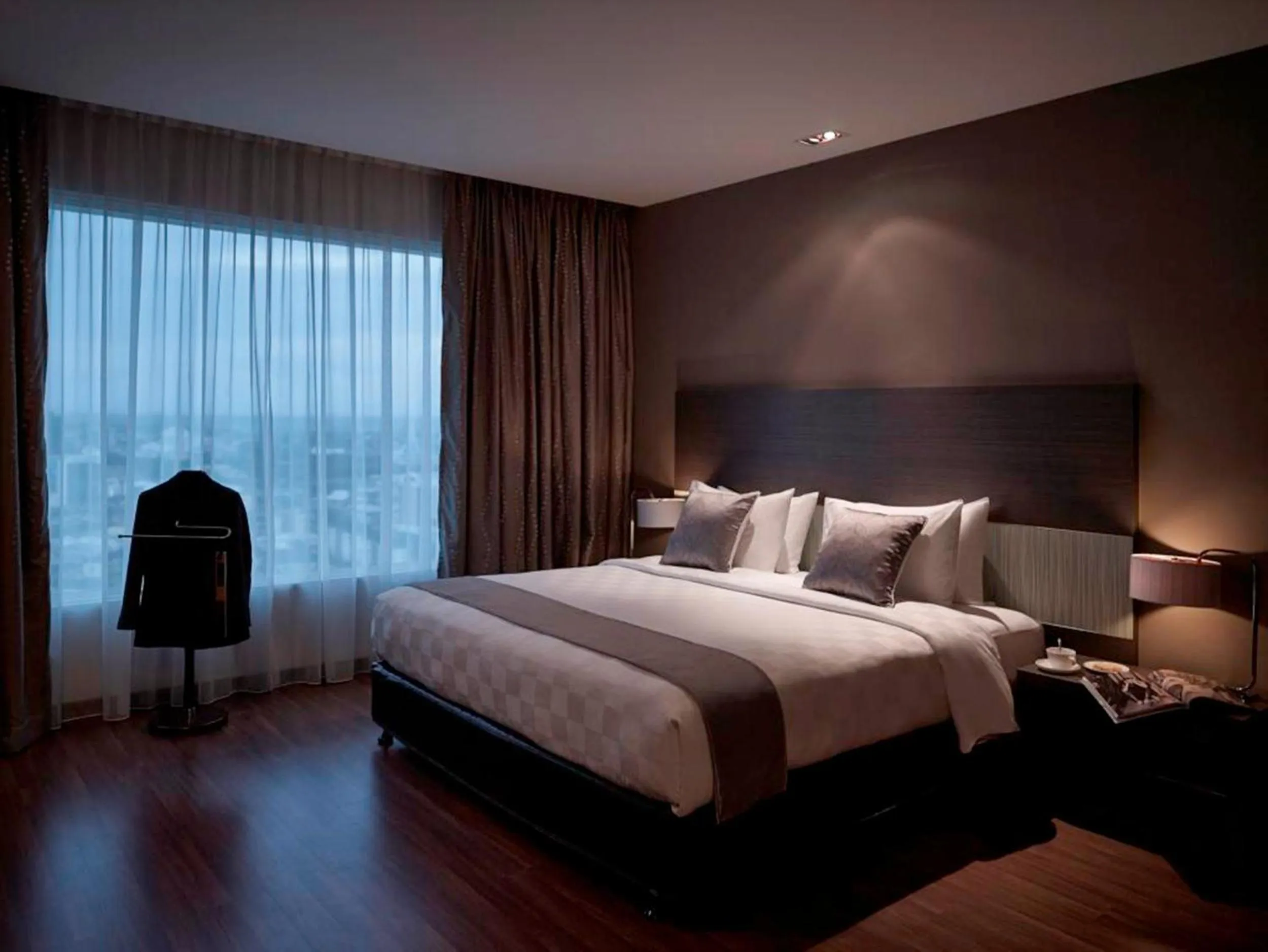City view, Bed in Pullman Kuching
