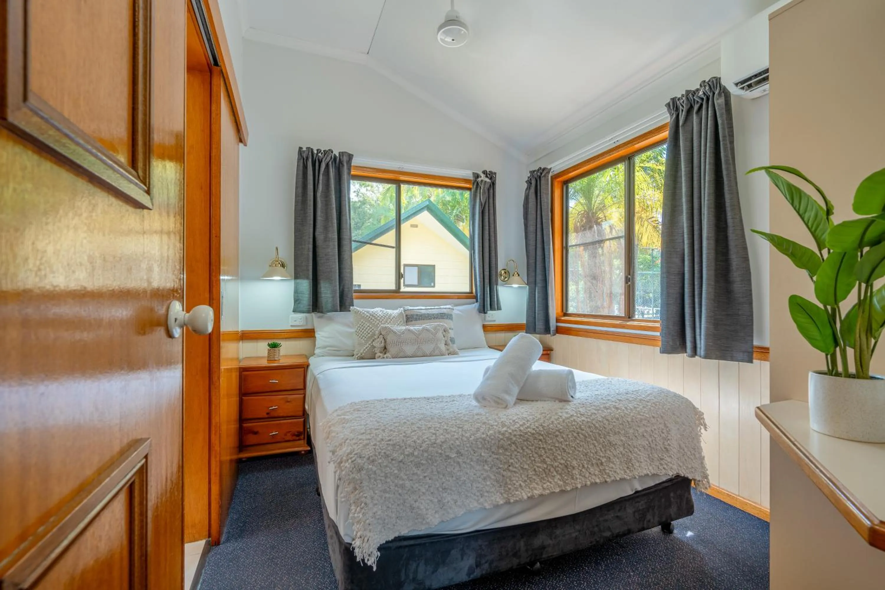 Bed in BIG4 Tasman Holiday Parks - South Mission Beach