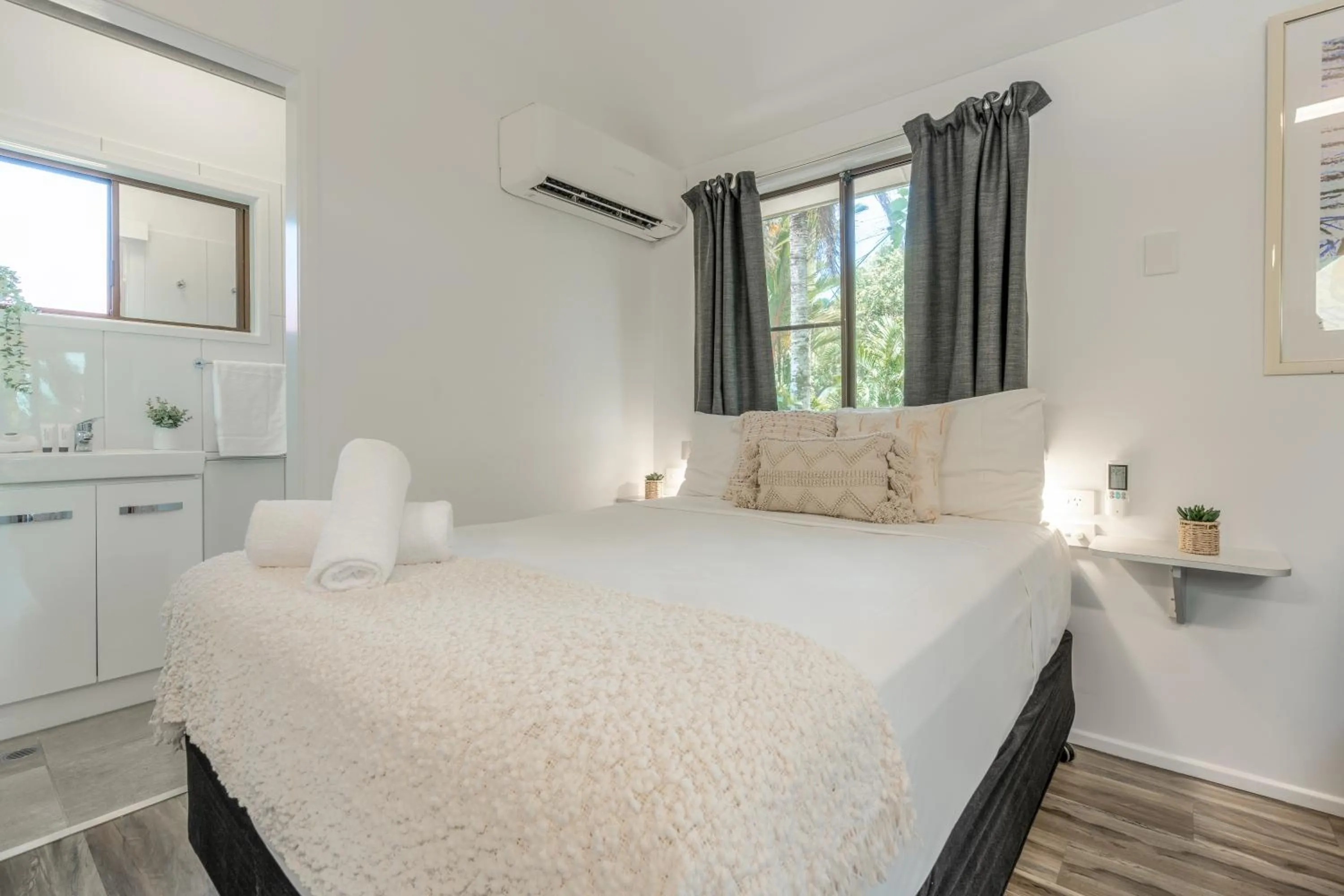 Bed in BIG4 Tasman Holiday Parks - South Mission Beach