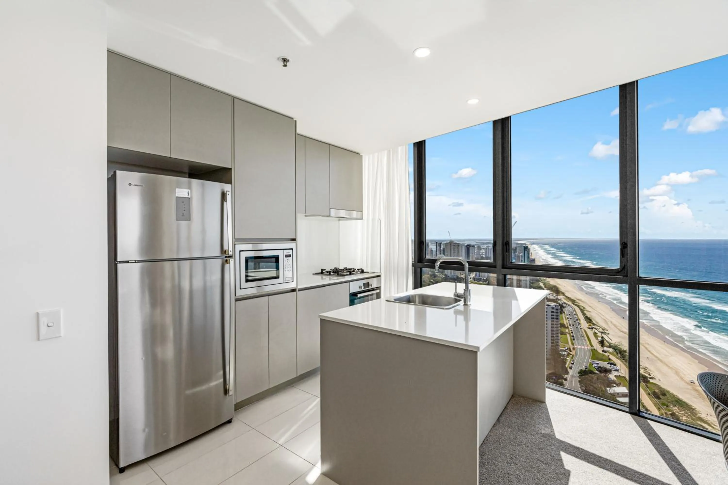 Kitchen or kitchenette in Rhapsody Resort - Official