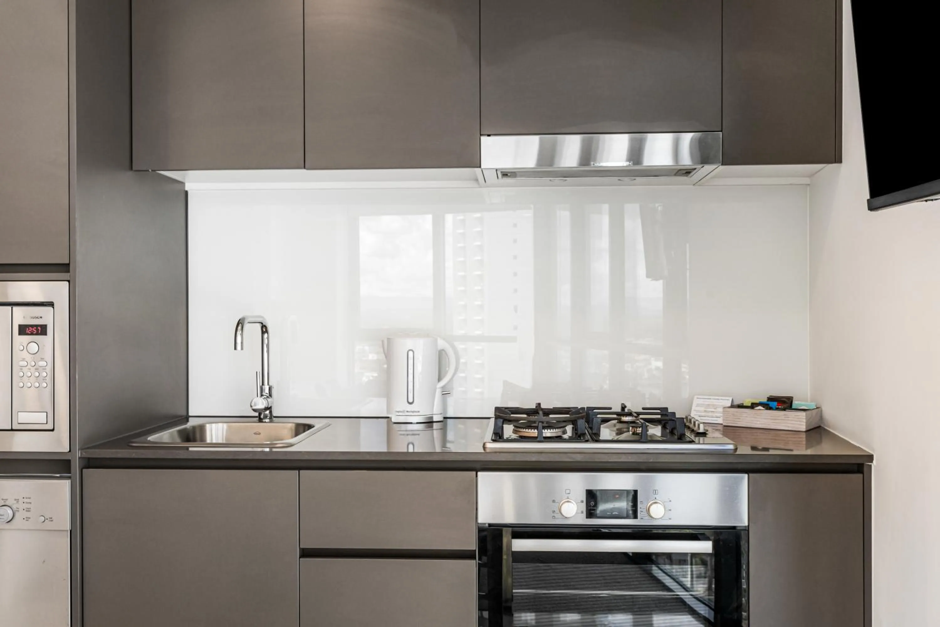 Kitchen or kitchenette in Rhapsody Resort - Official