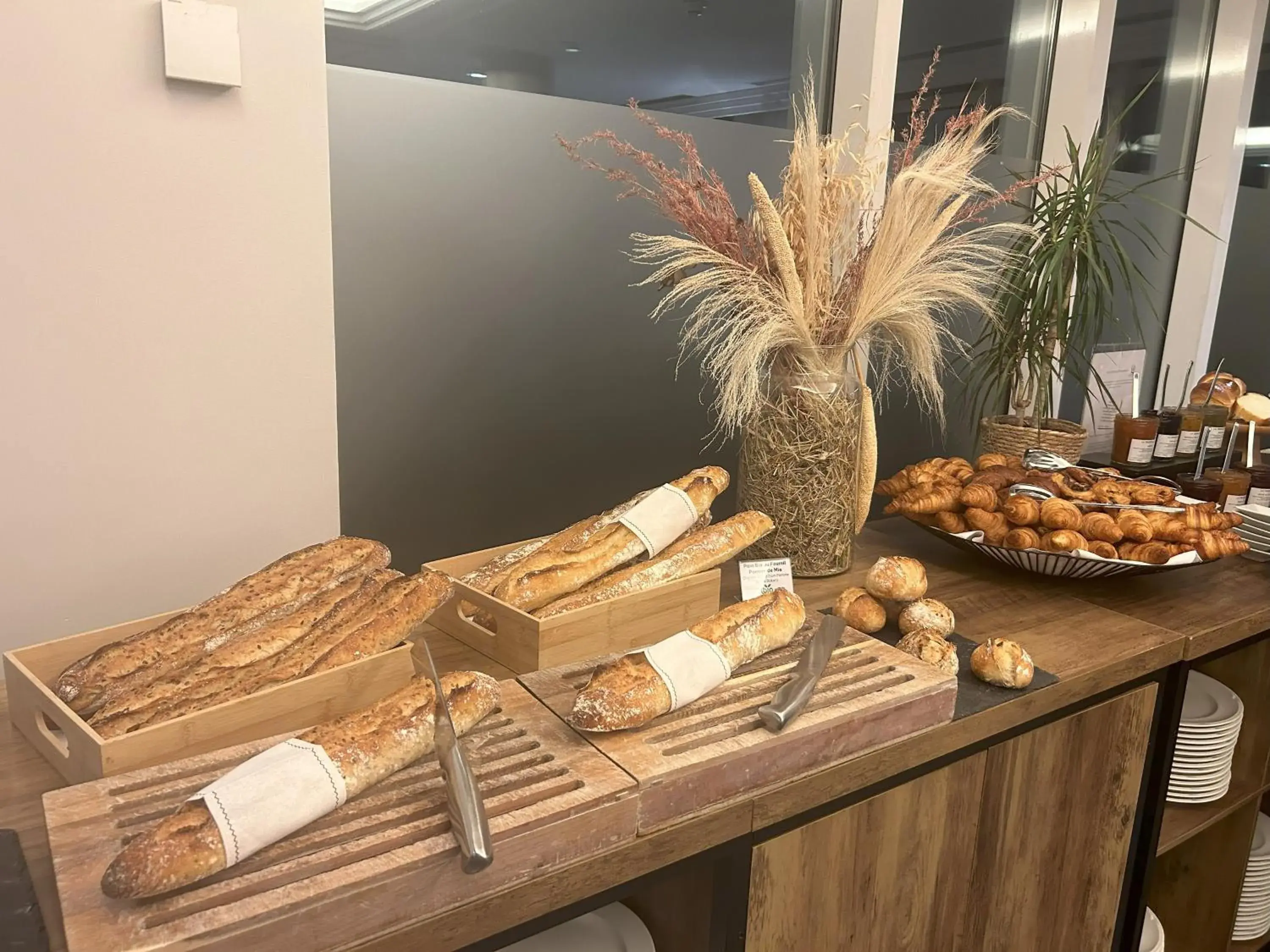 Breakfast in Célestins Spa Thermal & Hôtel by Vy Resort Breakfast in Célestins Spa Thermal & Hôtel by Vy Resort