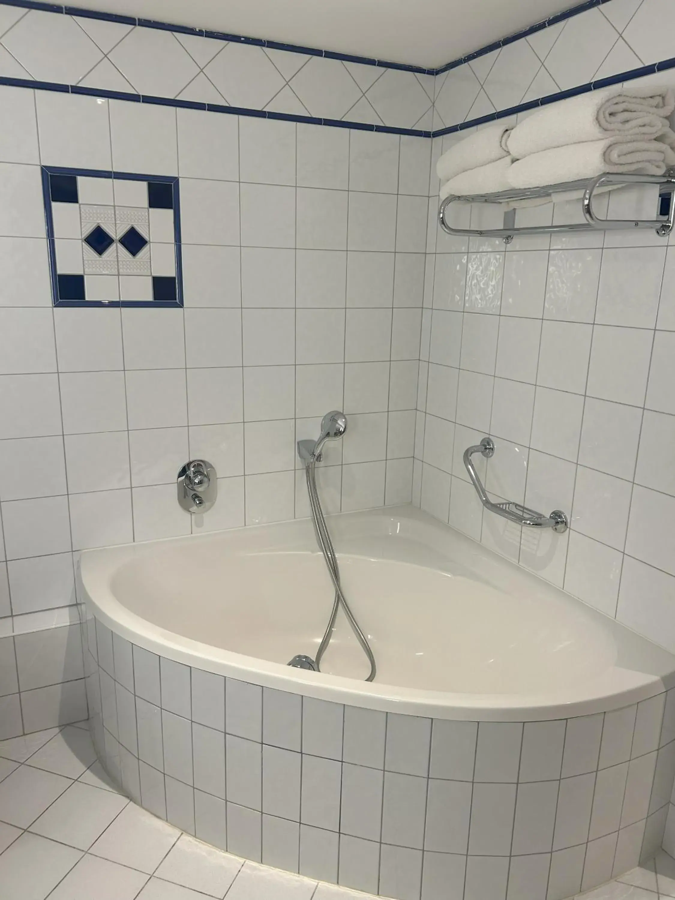 Bathroom in Célestins Spa Thermal & Hôtel by Vy Resort Bathroom in Célestins Spa Thermal & Hôtel by Vy Resort