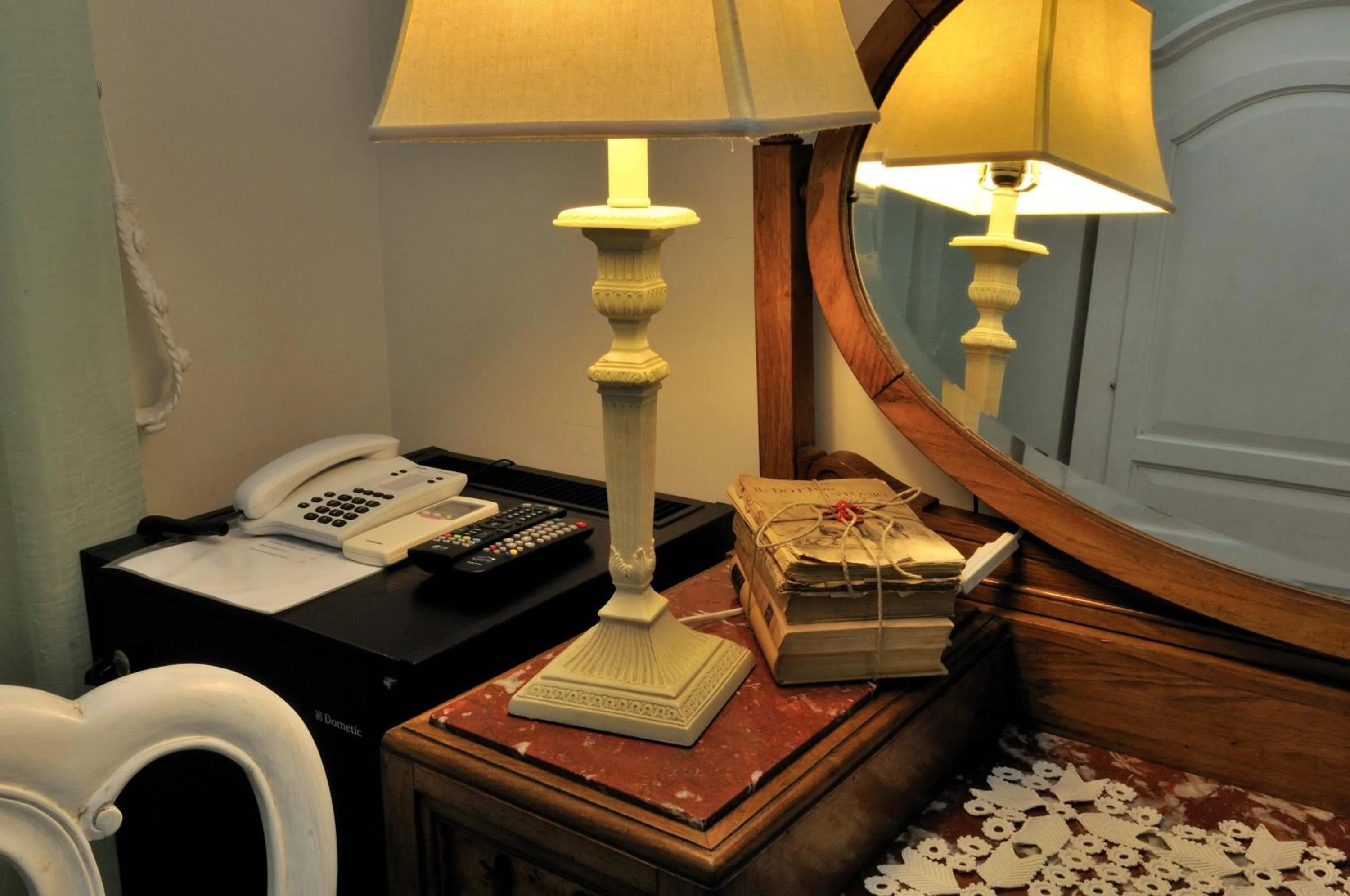 Seating area, Bed in Luxury B&B La Dimora Degli Angeli