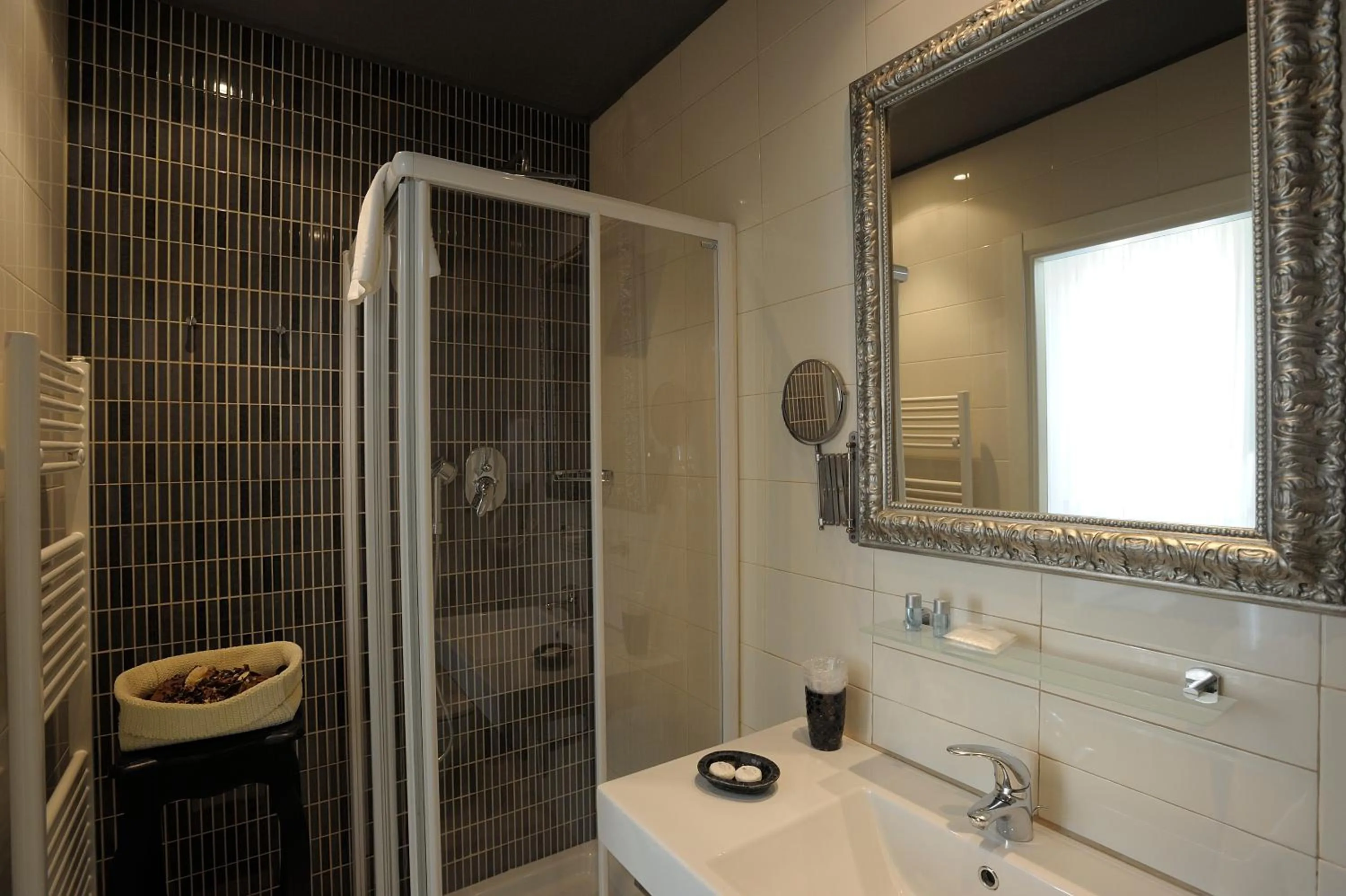 Bathroom in Luxury B&B La Dimora Degli Angeli