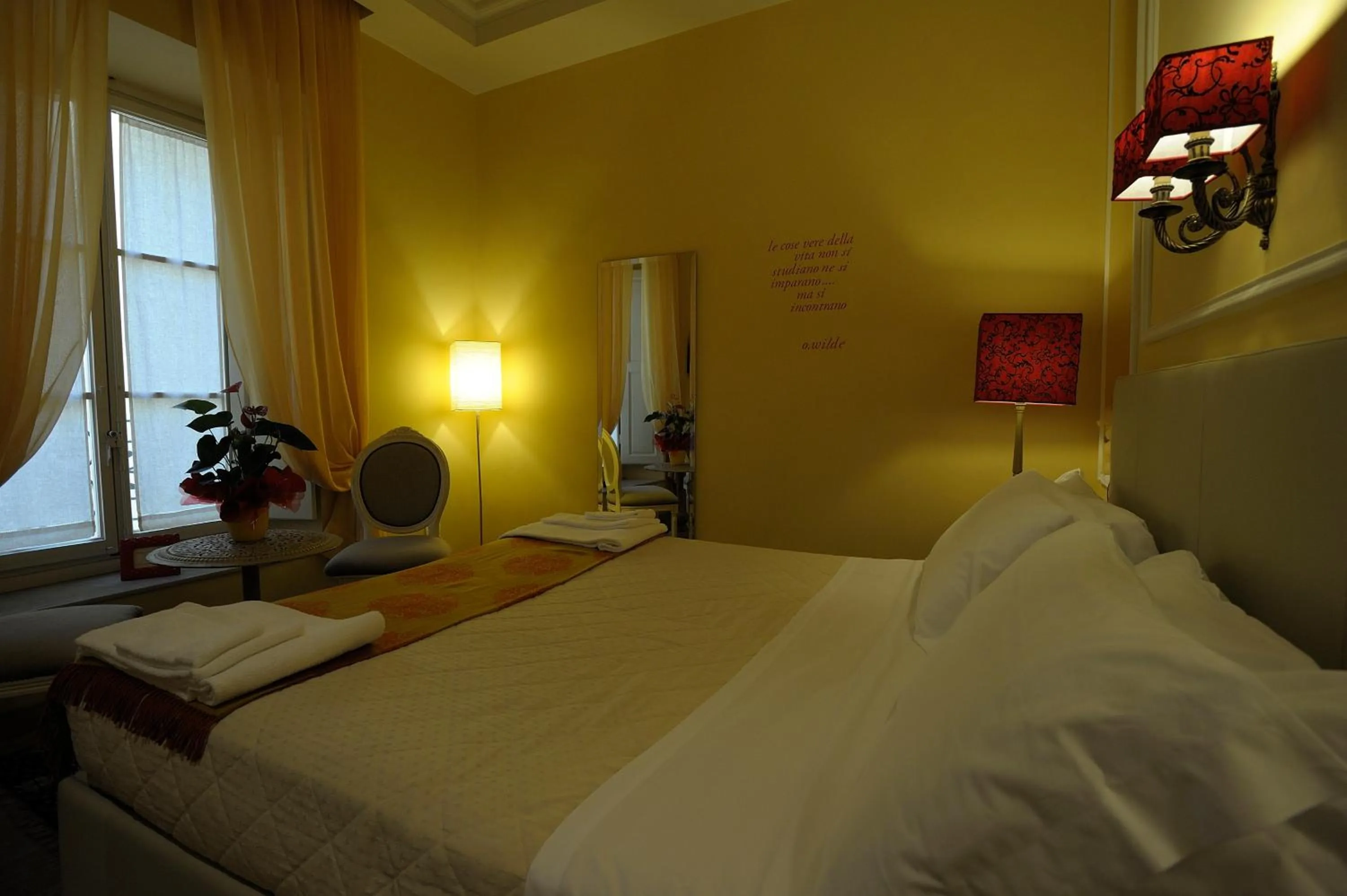 Photo of the whole room, Bed in Luxury B&B La Dimora Degli Angeli