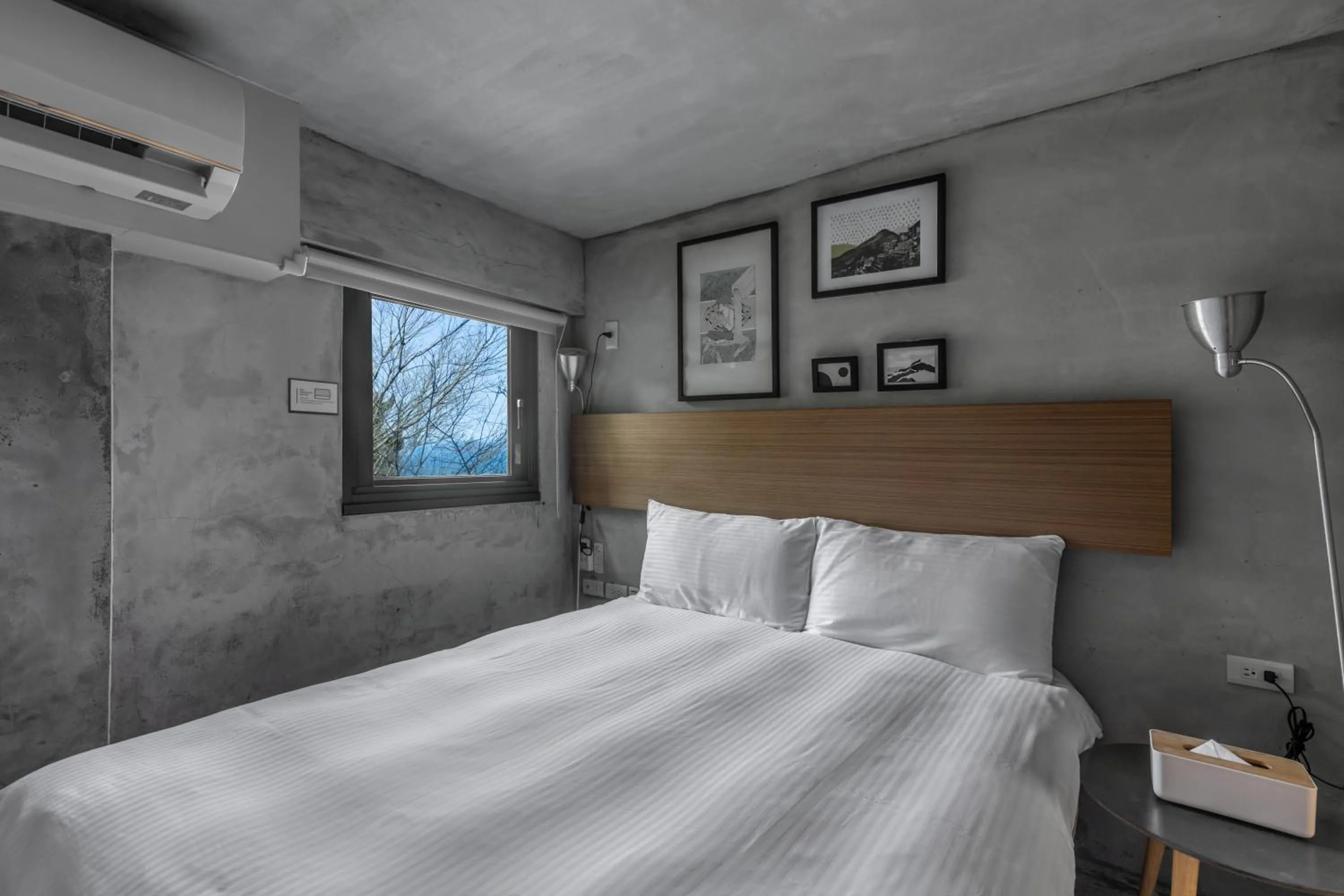 Photo of the whole room, Bed in Jiufen Ore Inn