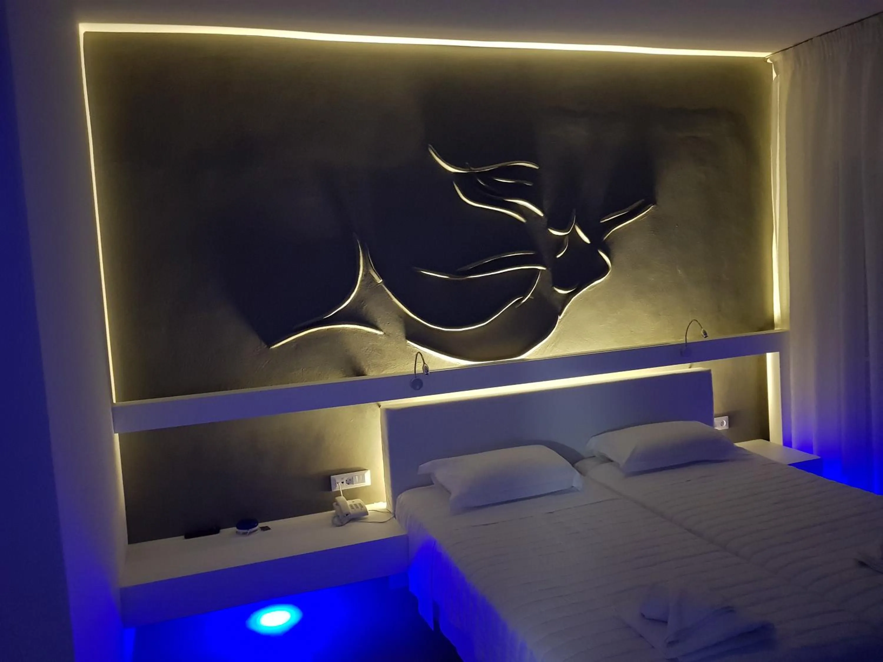 Bedroom, Bed in Niriides