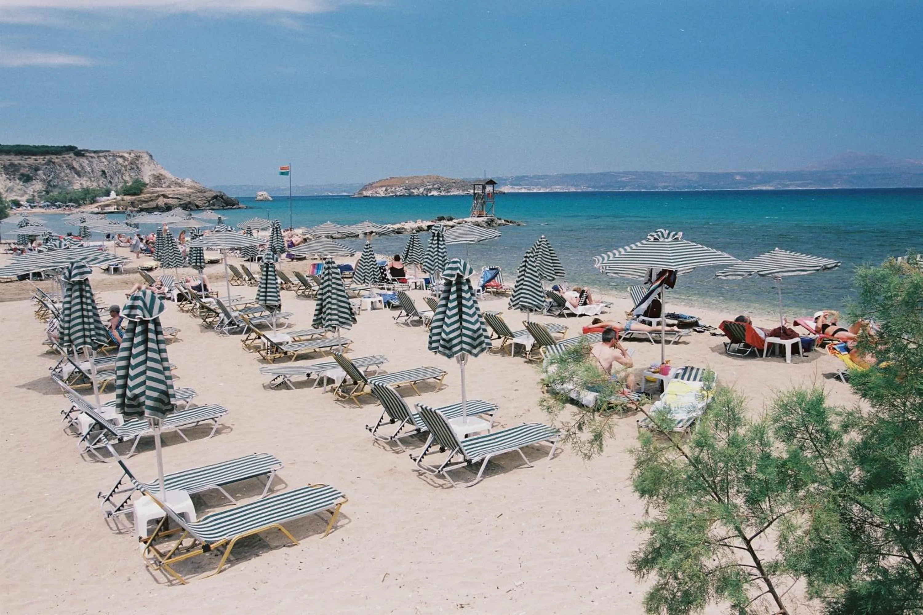 Area and facilities in Niriides