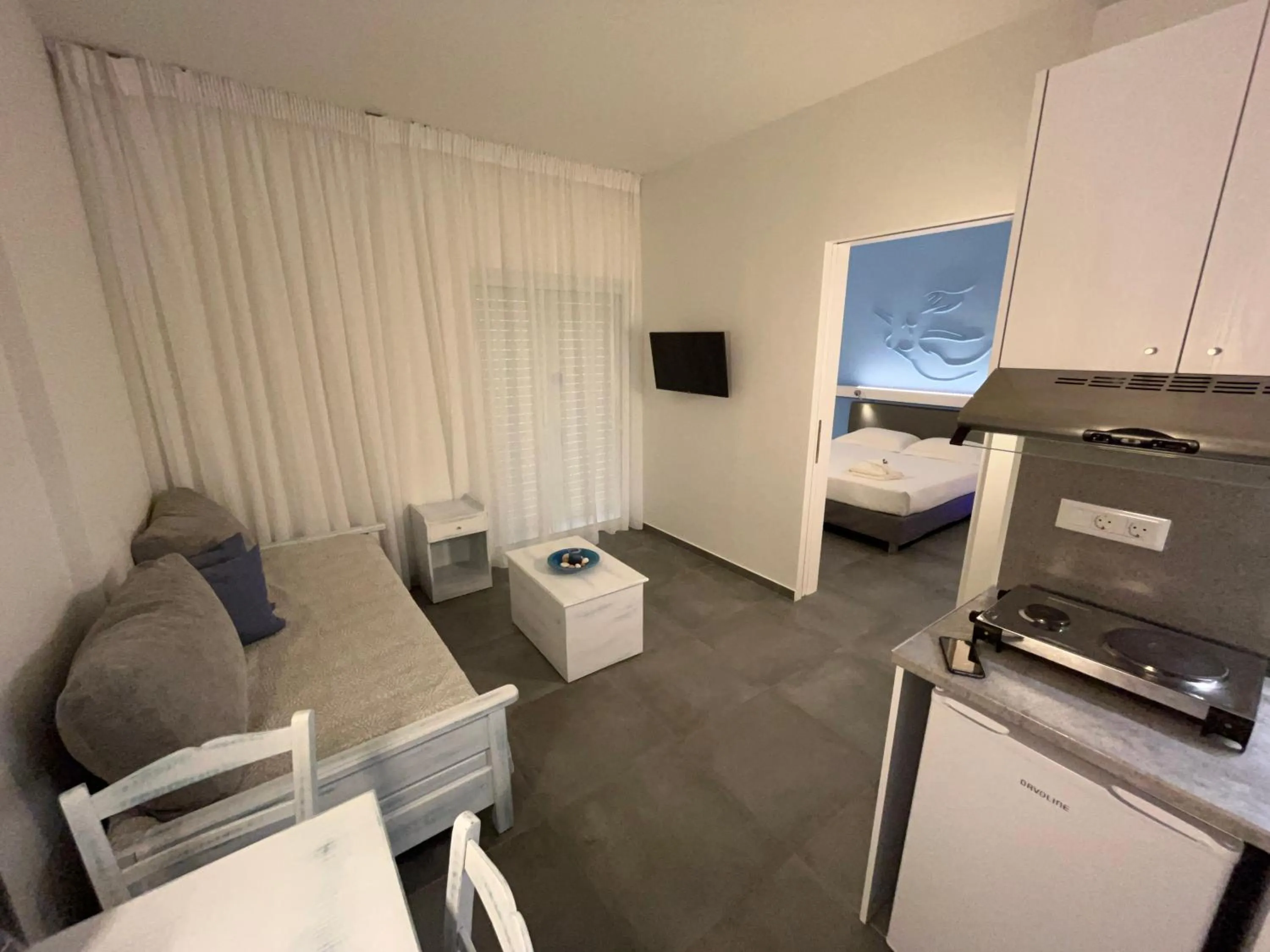 TV and multimedia in Niriides