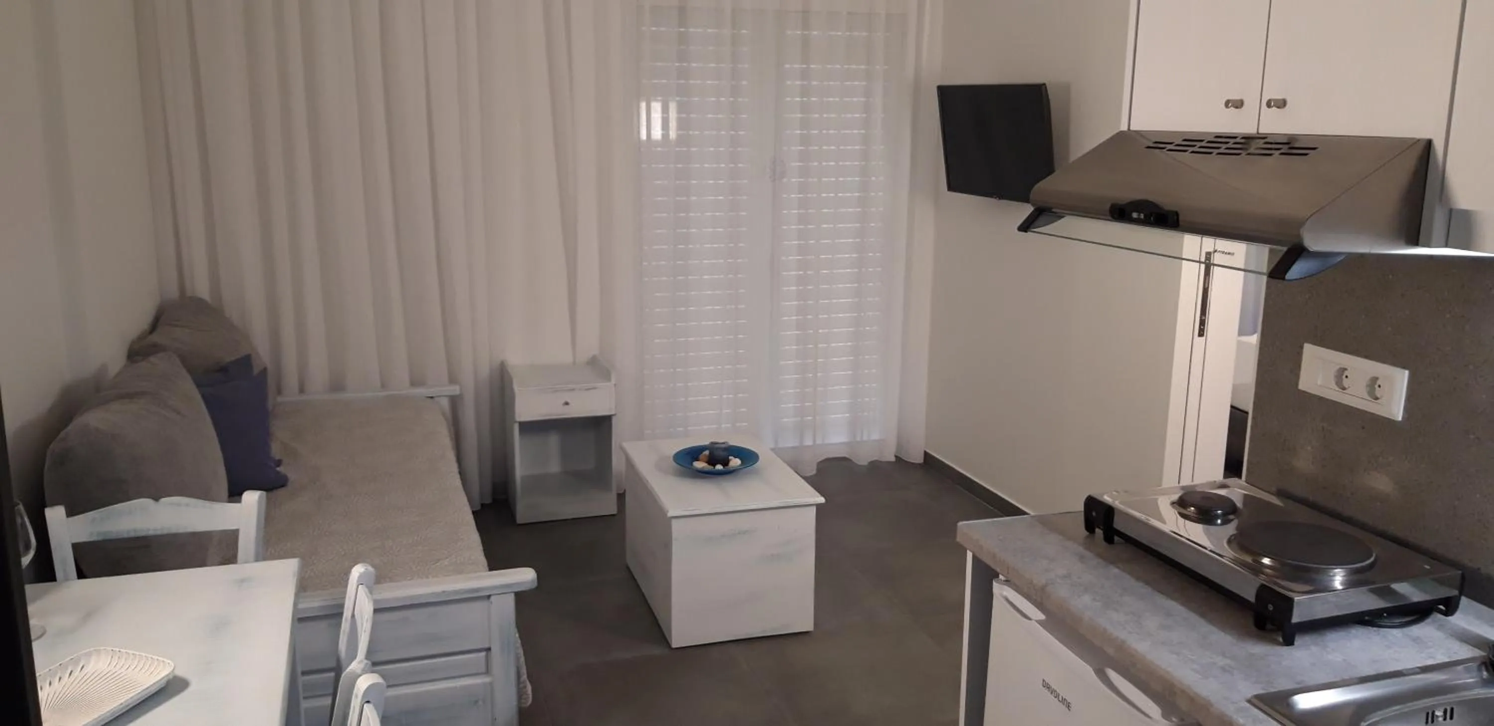 TV and multimedia in Niriides