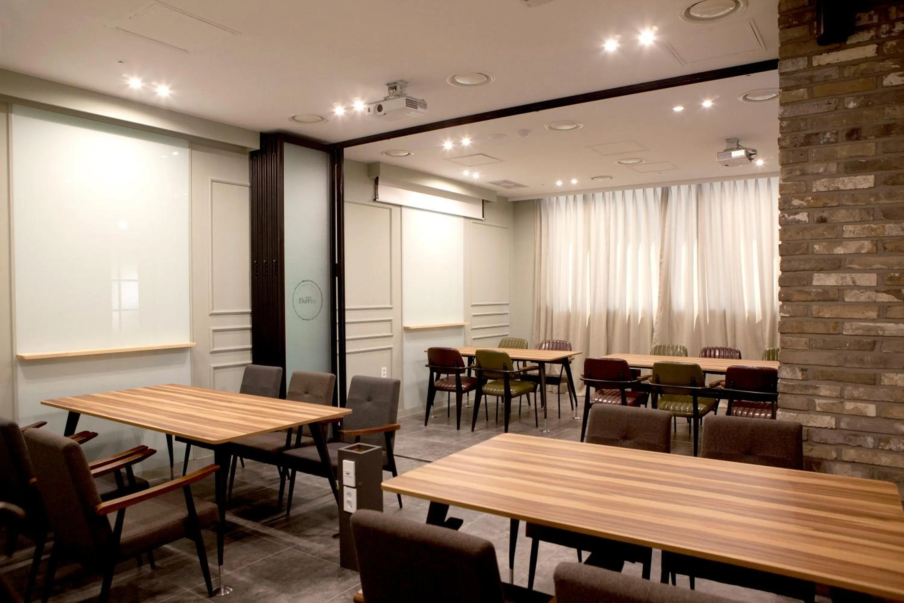 Meeting/conference room in S Stay Dongtan Hotel