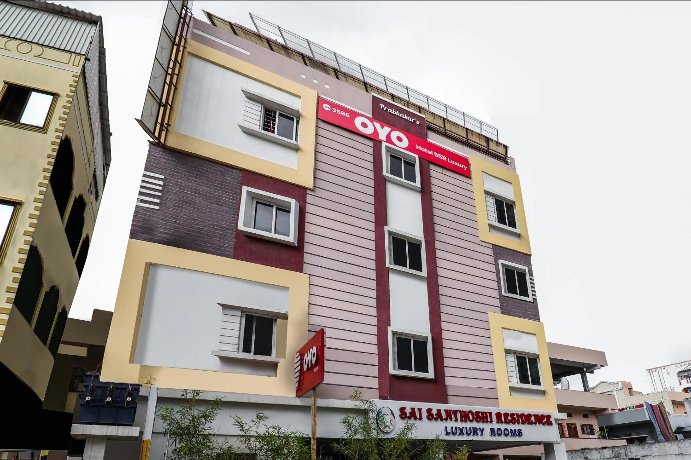 Facade/entrance in Super Hotel O Ssr Luxury Rooms