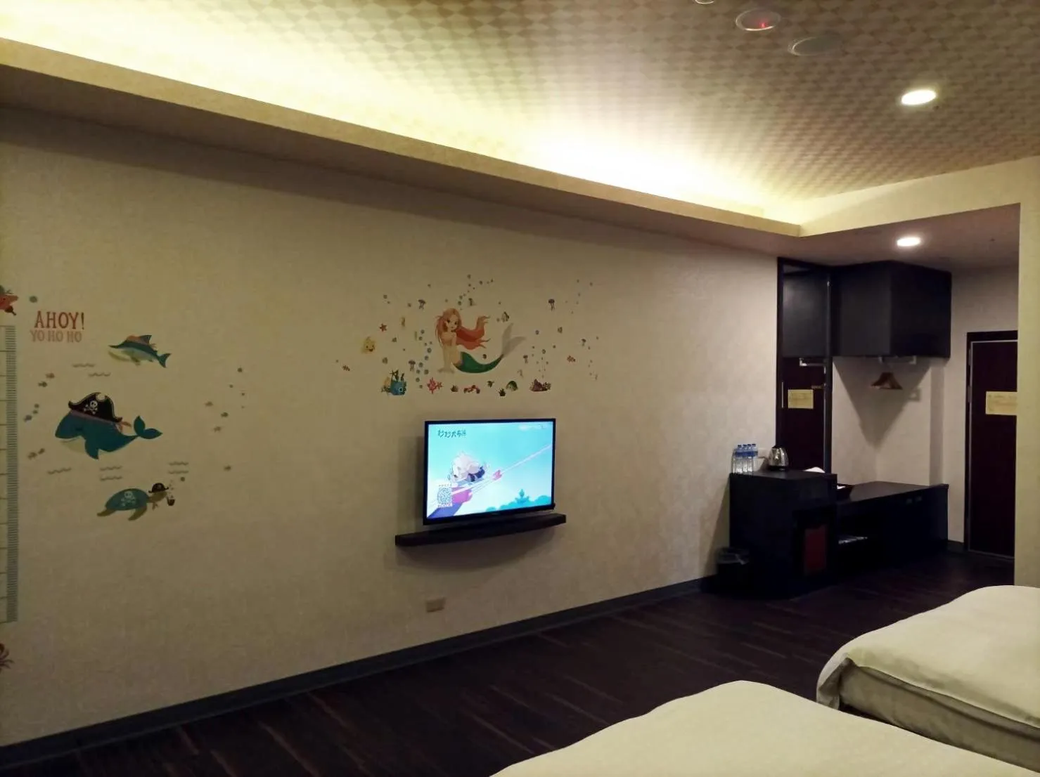 TV and multimedia, Bed in Crystal Hotel