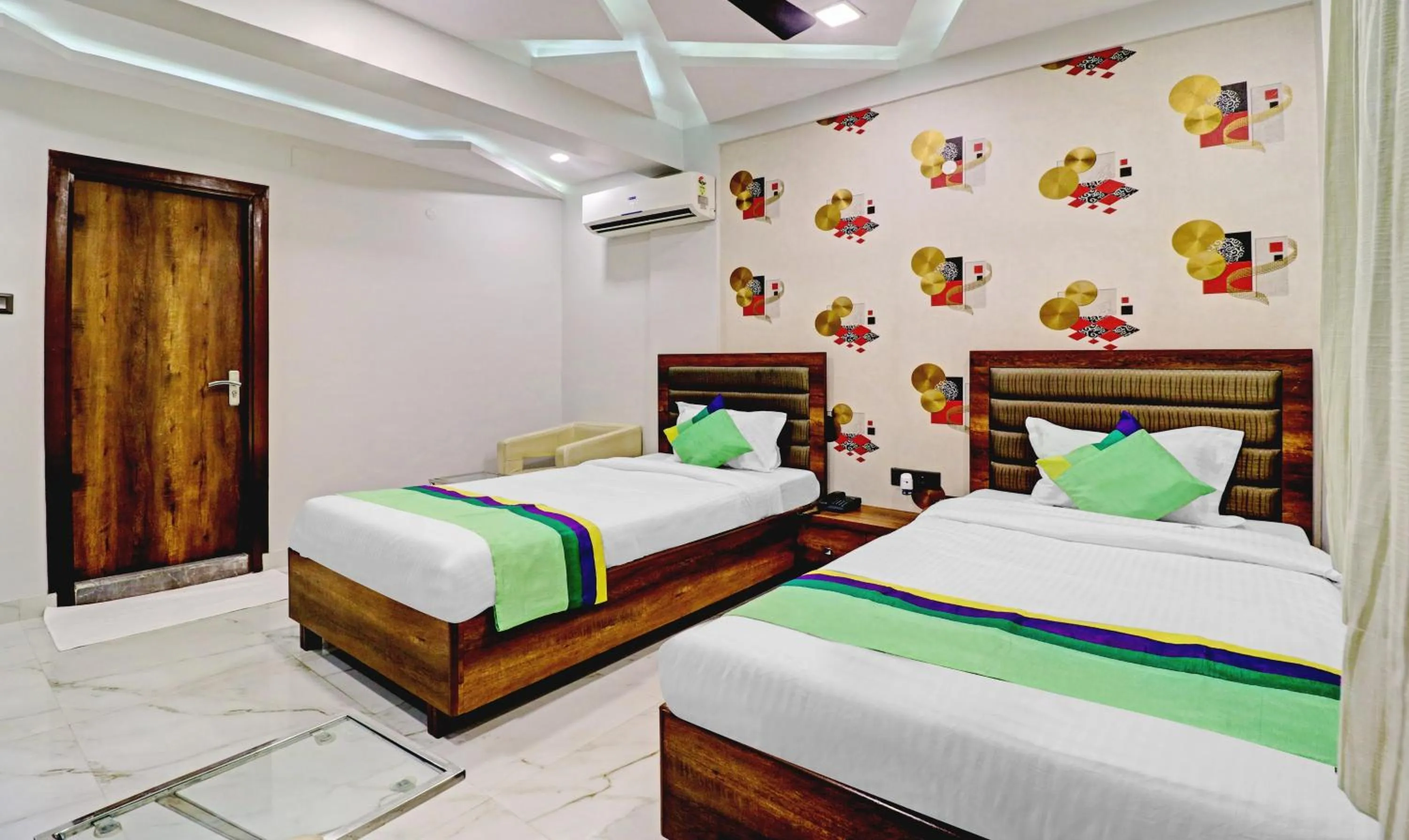 Bedroom, Bed in Treebo Orion Sapphire, Beck Bagan