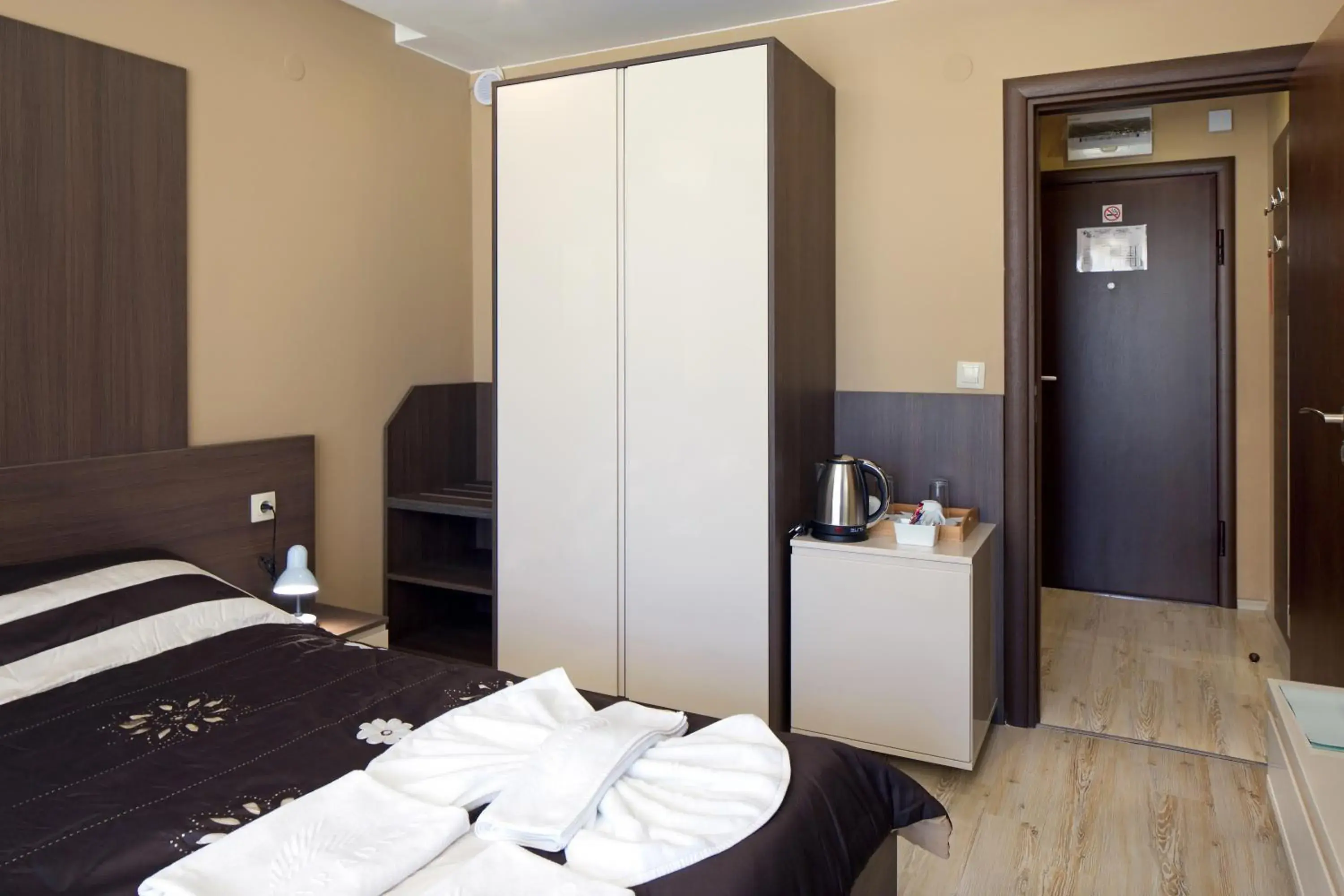Bedroom, Bed in Aparthotel Paradiso Bedroom, Bed in Aparthotel Paradiso