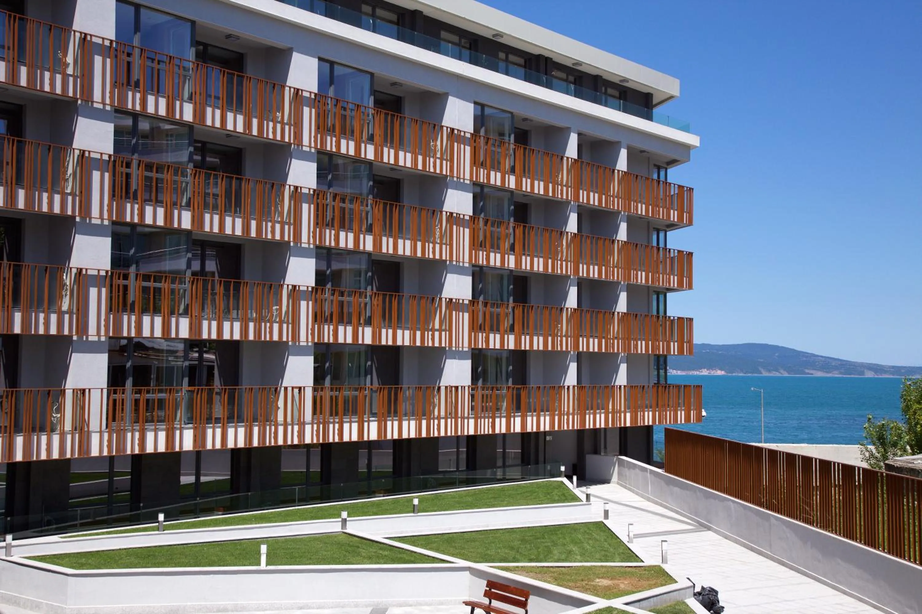 Facade/entrance in Aparthotel Paradiso