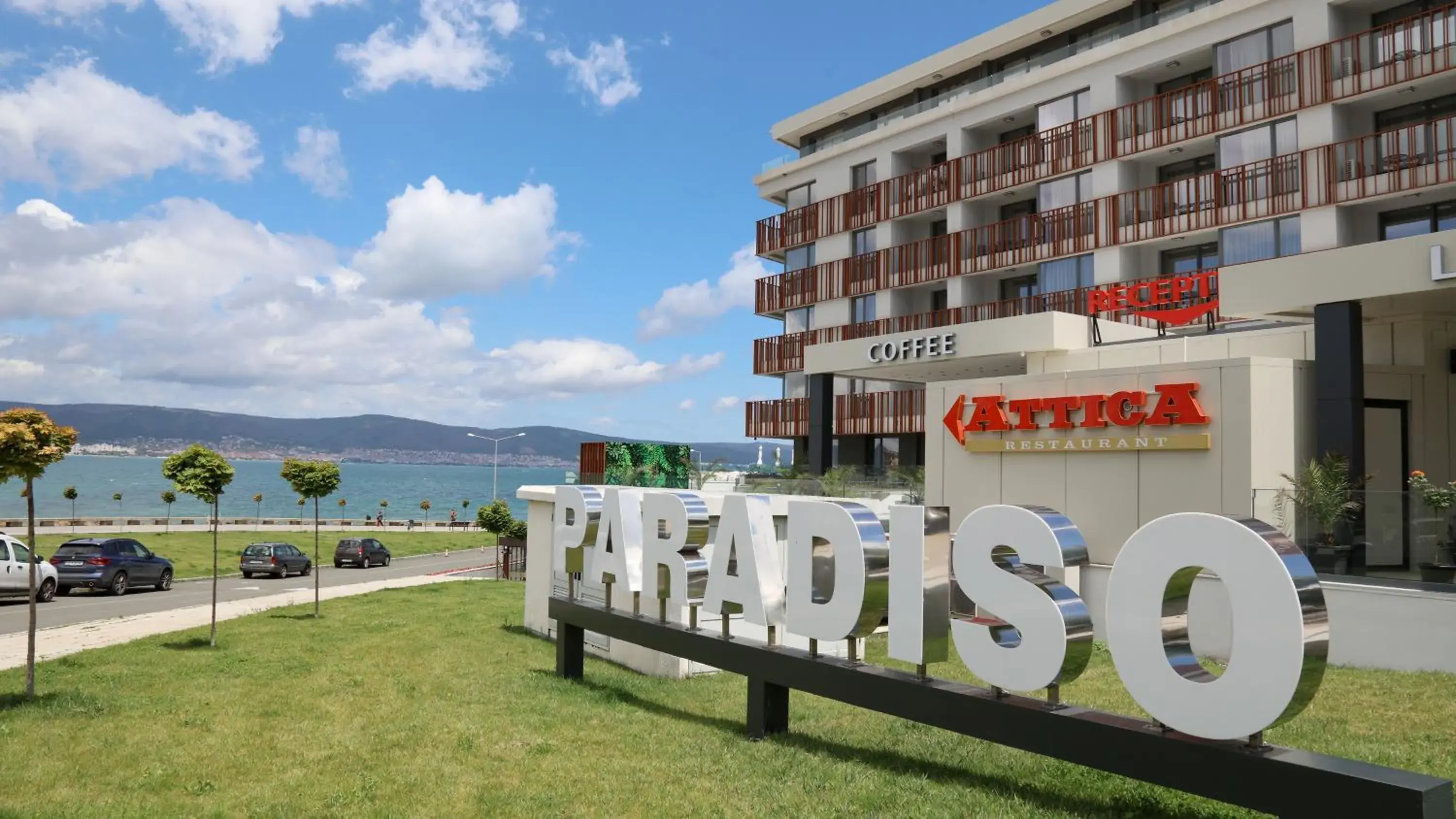Property building in Aparthotel Paradiso Property building in Aparthotel Paradiso