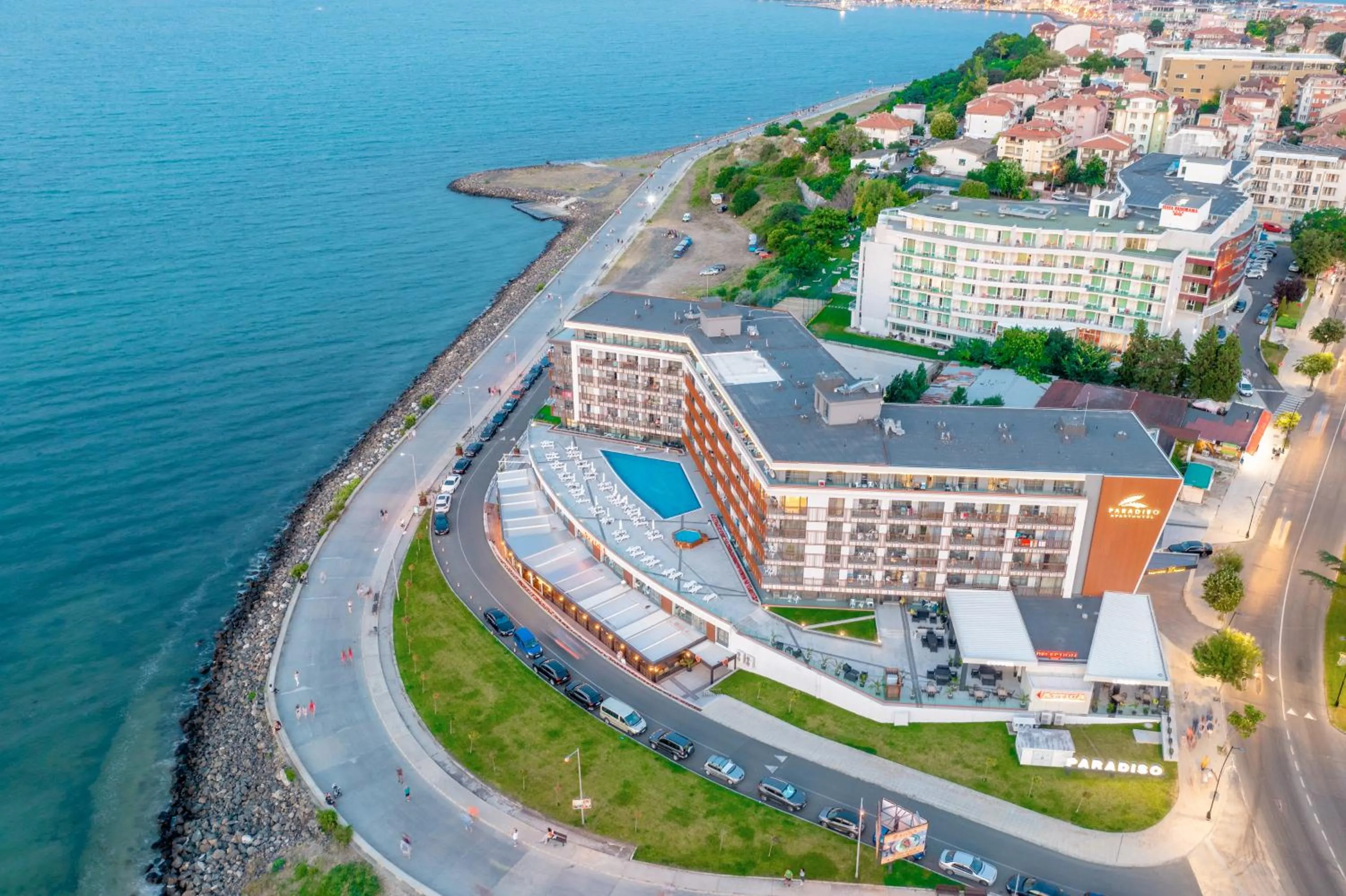 Property building in Aparthotel Paradiso