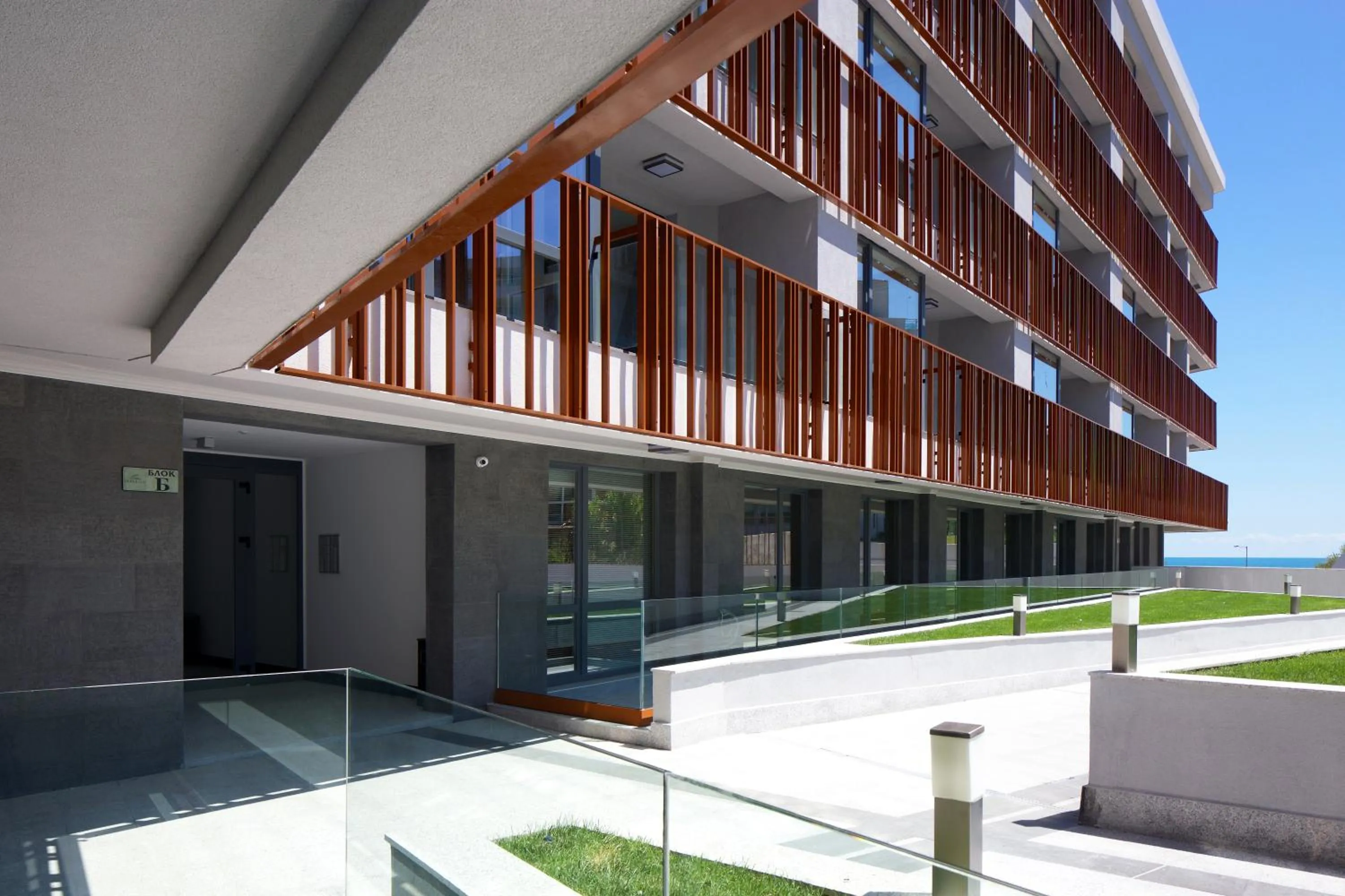 Facade/entrance in Aparthotel Paradiso