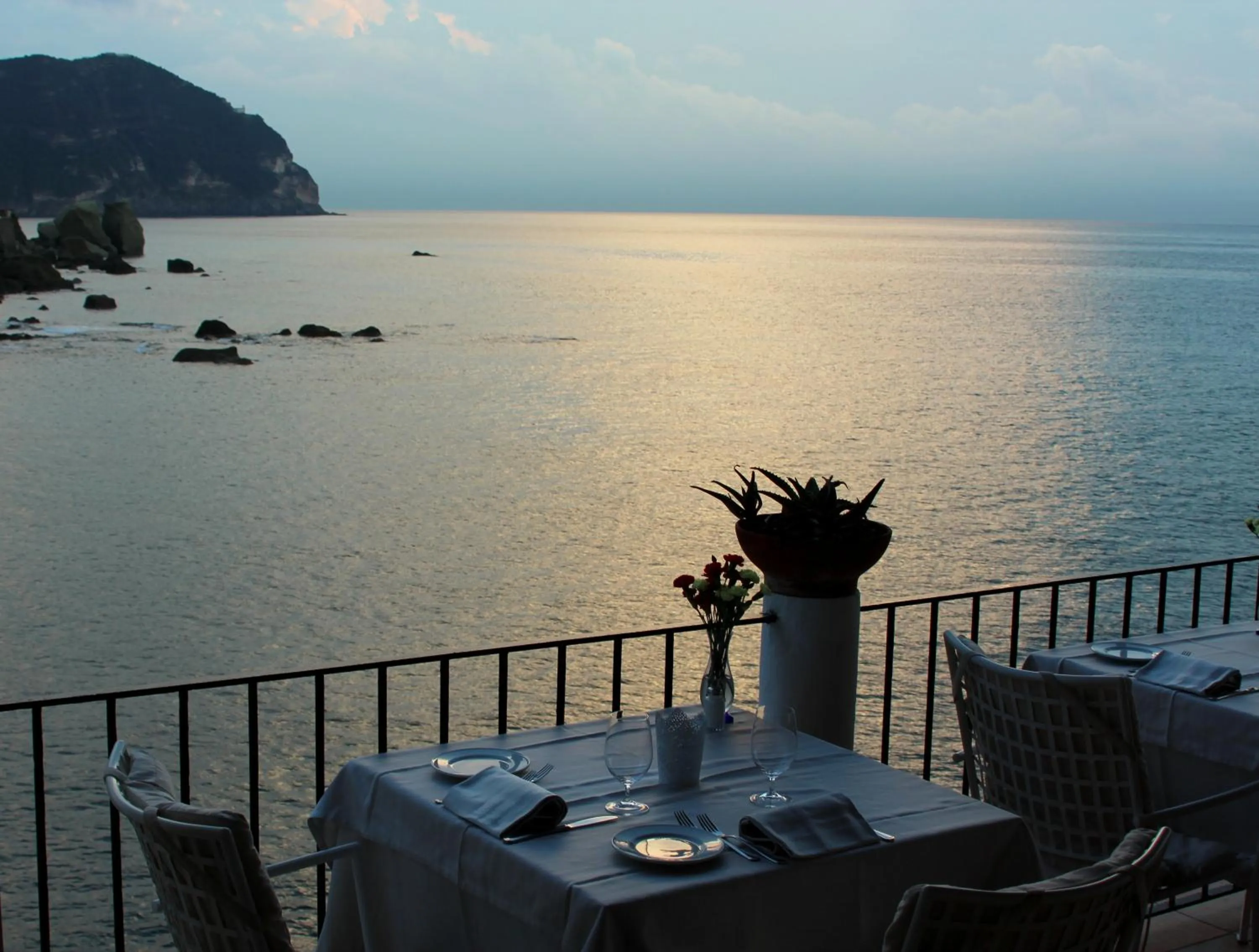 Restaurant/places to eat in Hotel Umberto A Mare