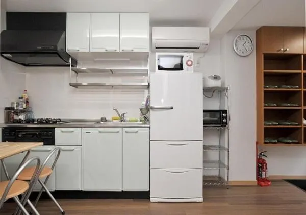 Kitchen or kitchenette in BJ family inn