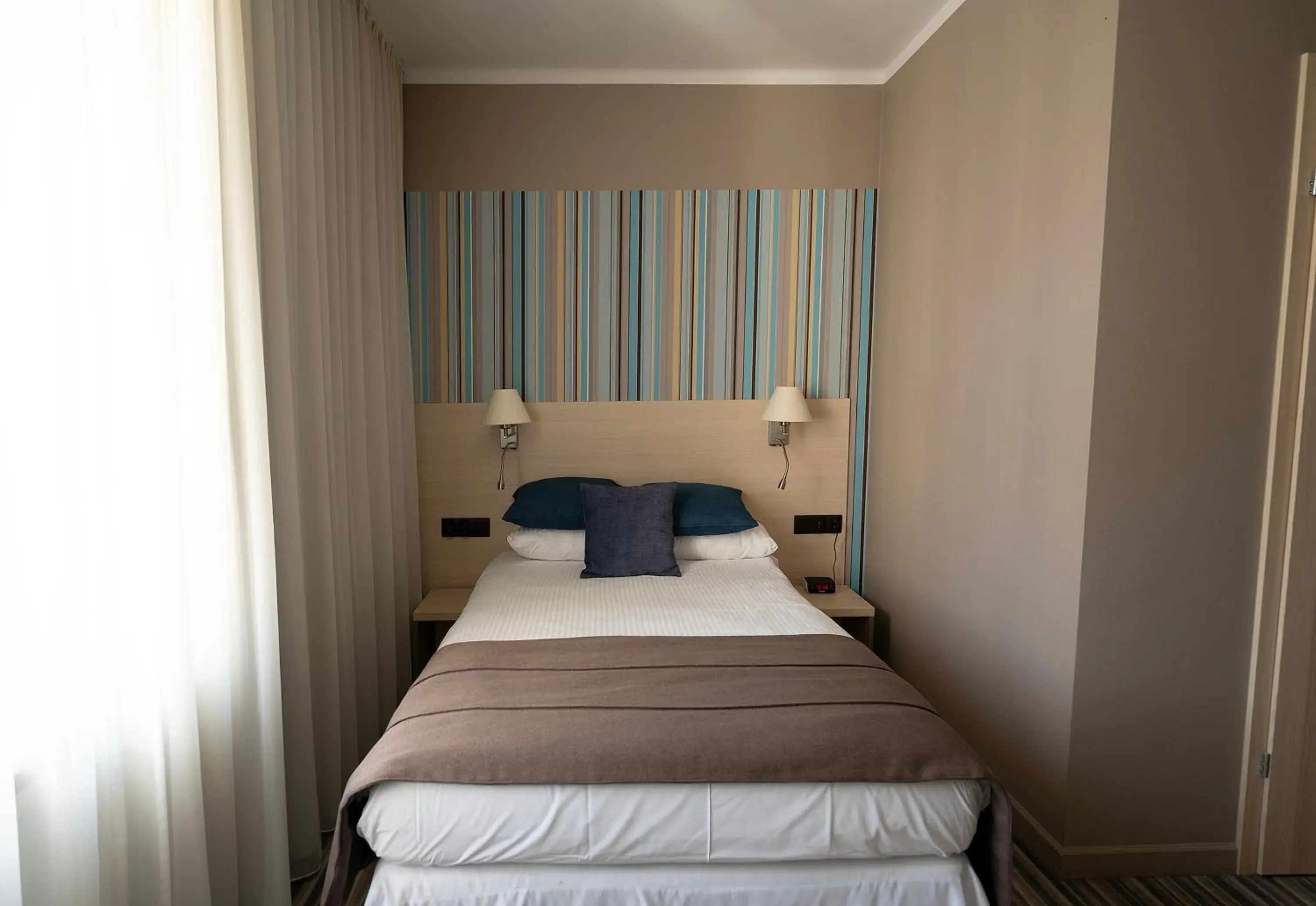 View (from property/room), Bed in Hotel Cristal Białystok View (from property/room), Bed in Hotel Cristal Białystok