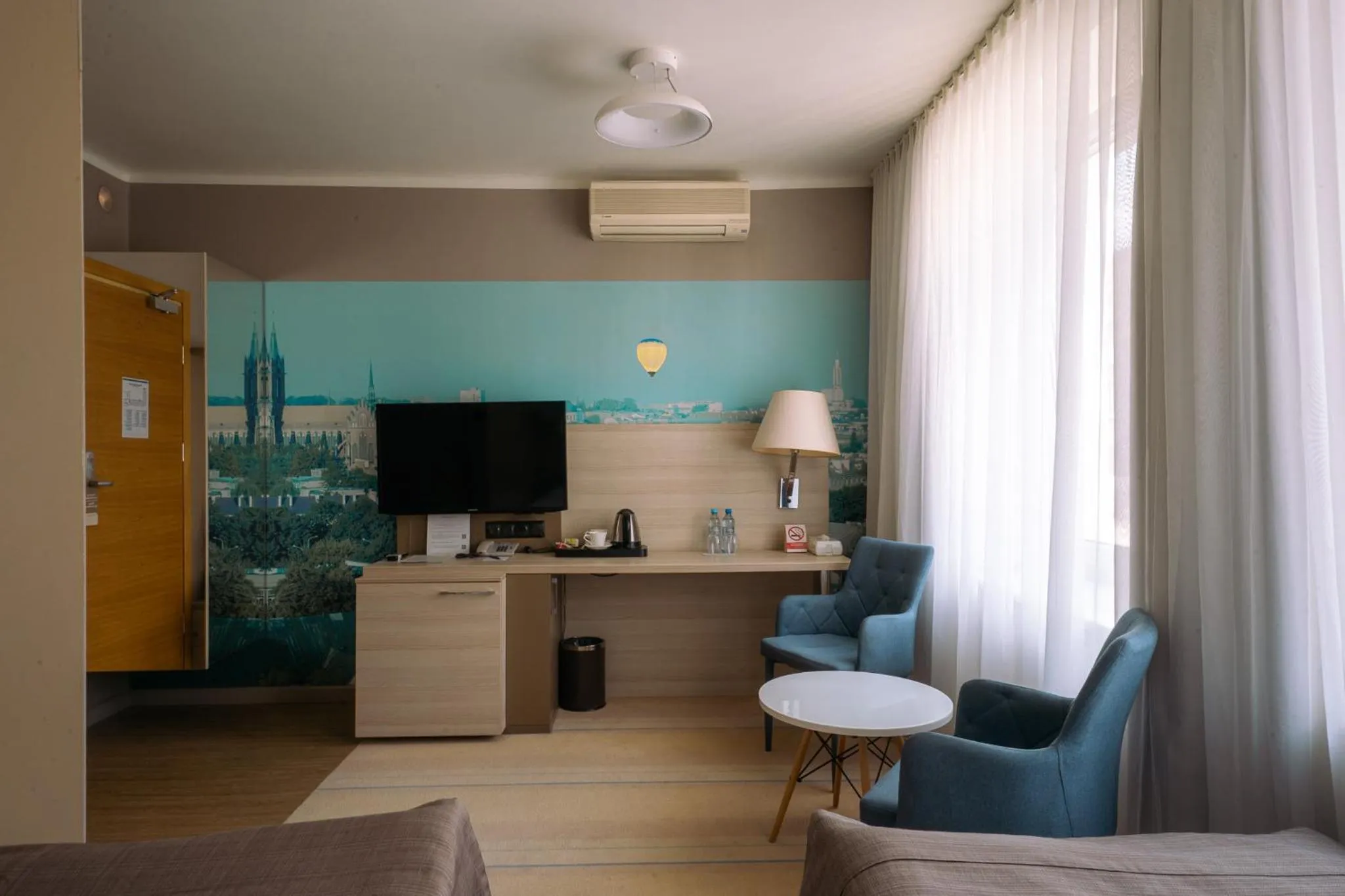 Communal lounge/ TV room in Hotel Cristal Białystok