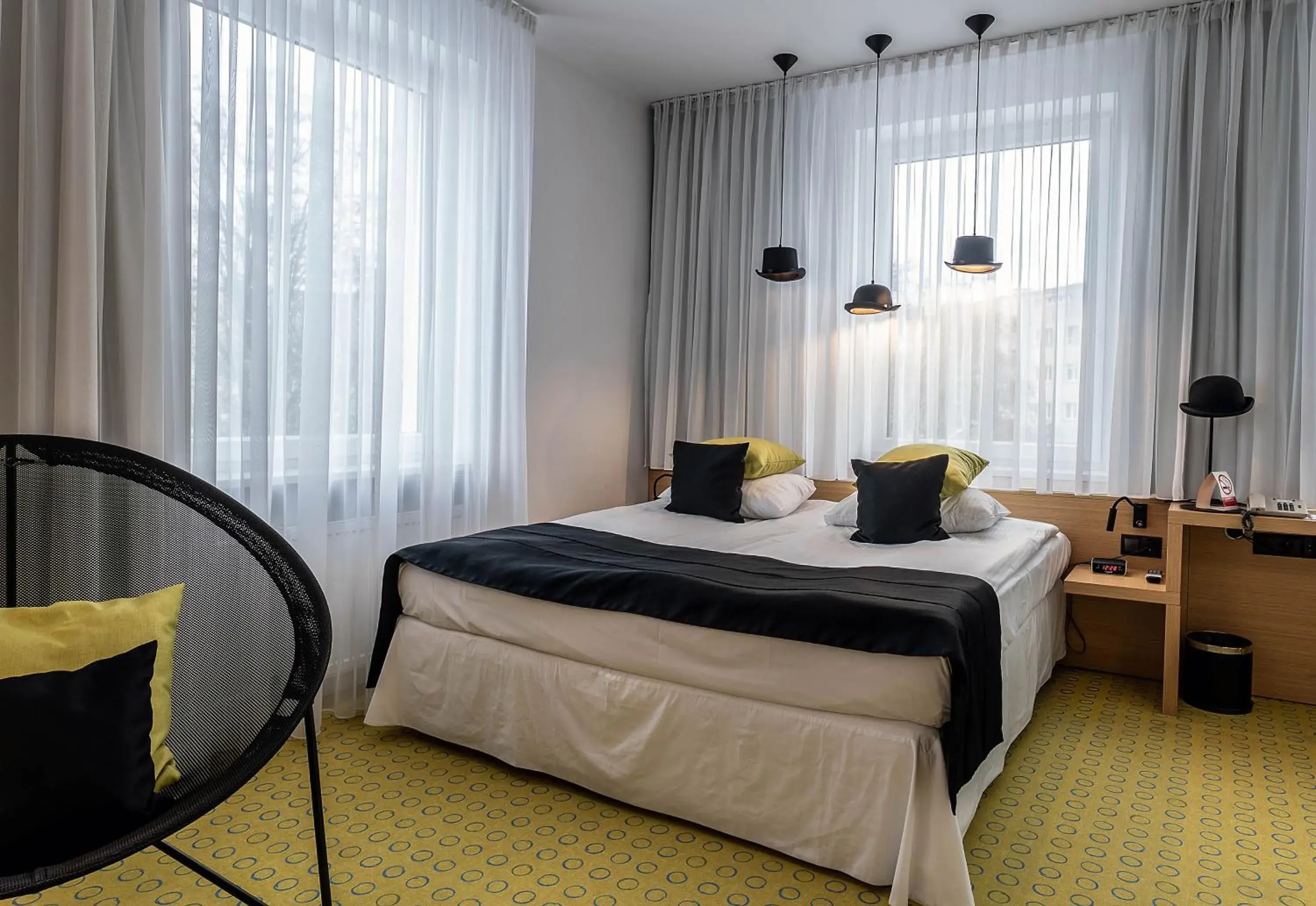 View (from property/room), Bed in Hotel Cristal Białystok View (from property/room), Bed in Hotel Cristal Białystok