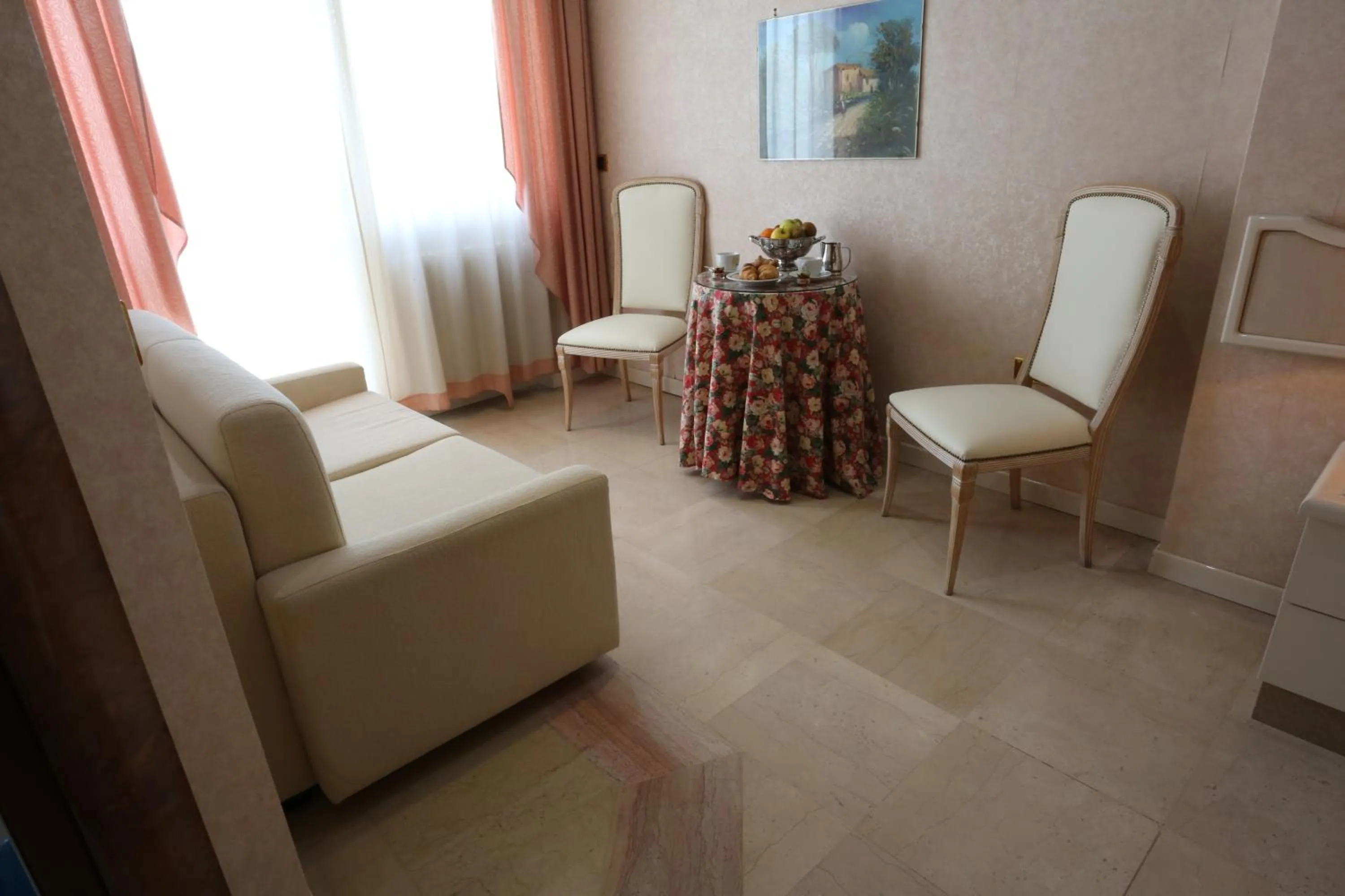 Coffee/tea facilities in Hotel Europa