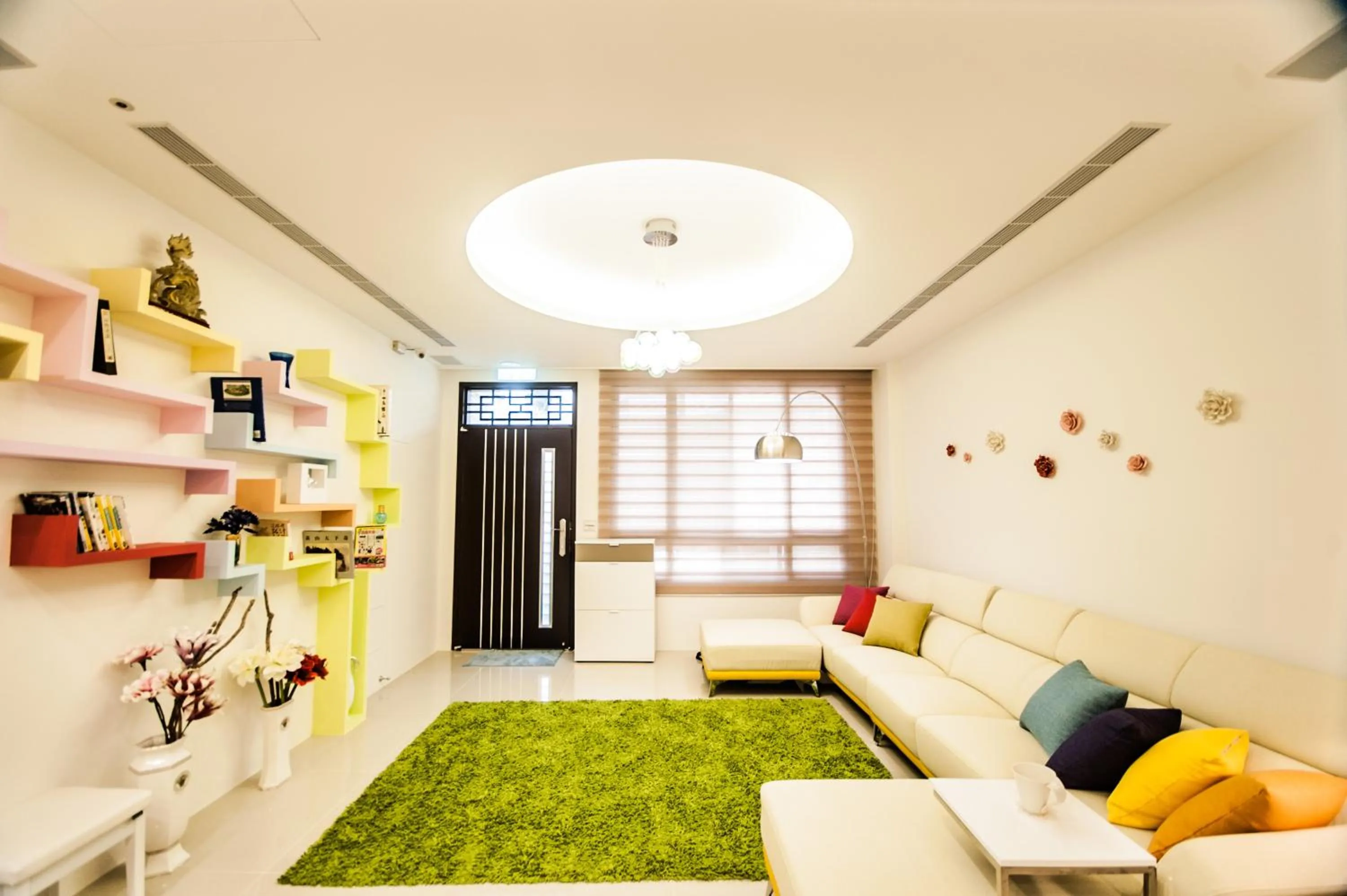 Lobby or reception in 醇境民宿市區車庫停車場