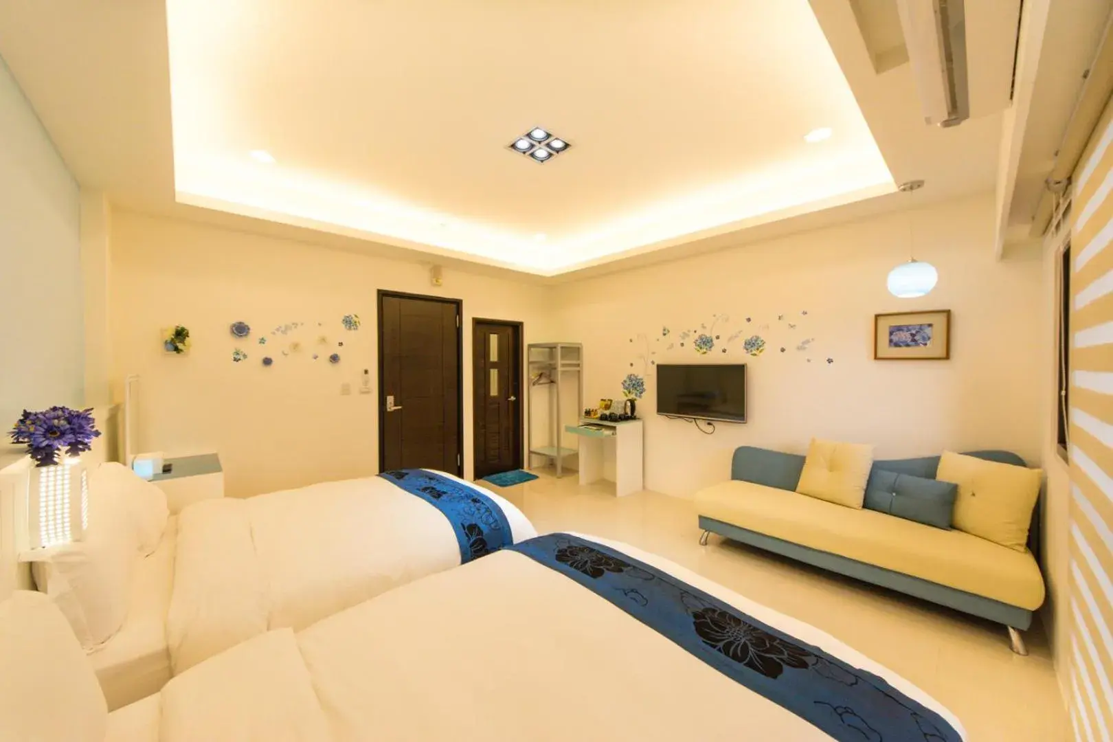 Photo of the whole room, Bed in 醇境民宿市區車庫停車場 Photo of the whole room, Bed in 醇境民宿市區車庫停車場