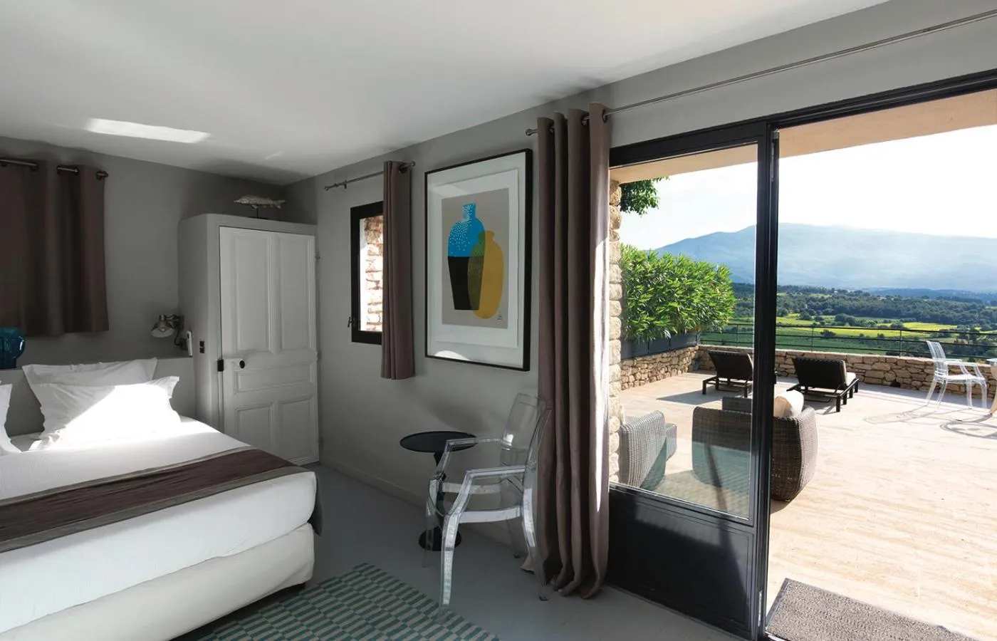 Bed in Hôtel La Maison de Crillon