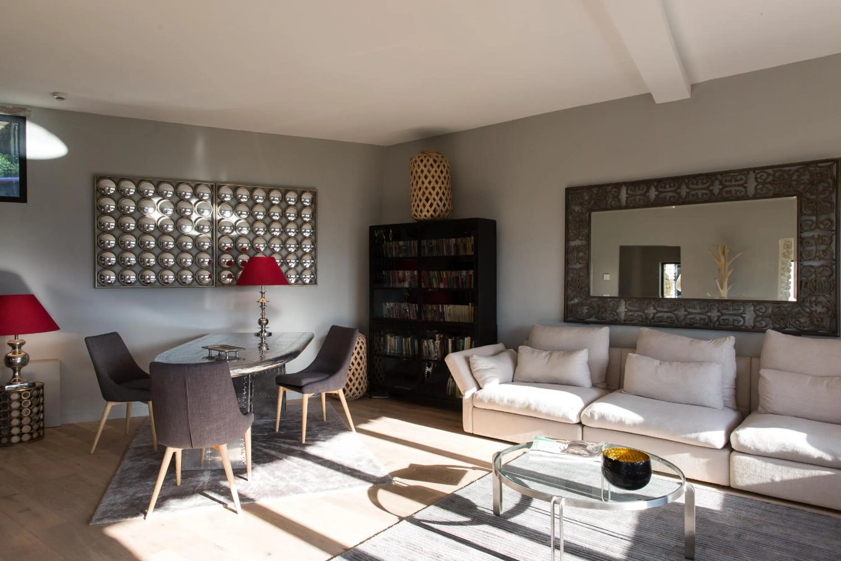 Lounge or bar in Hôtel La Maison de Crillon