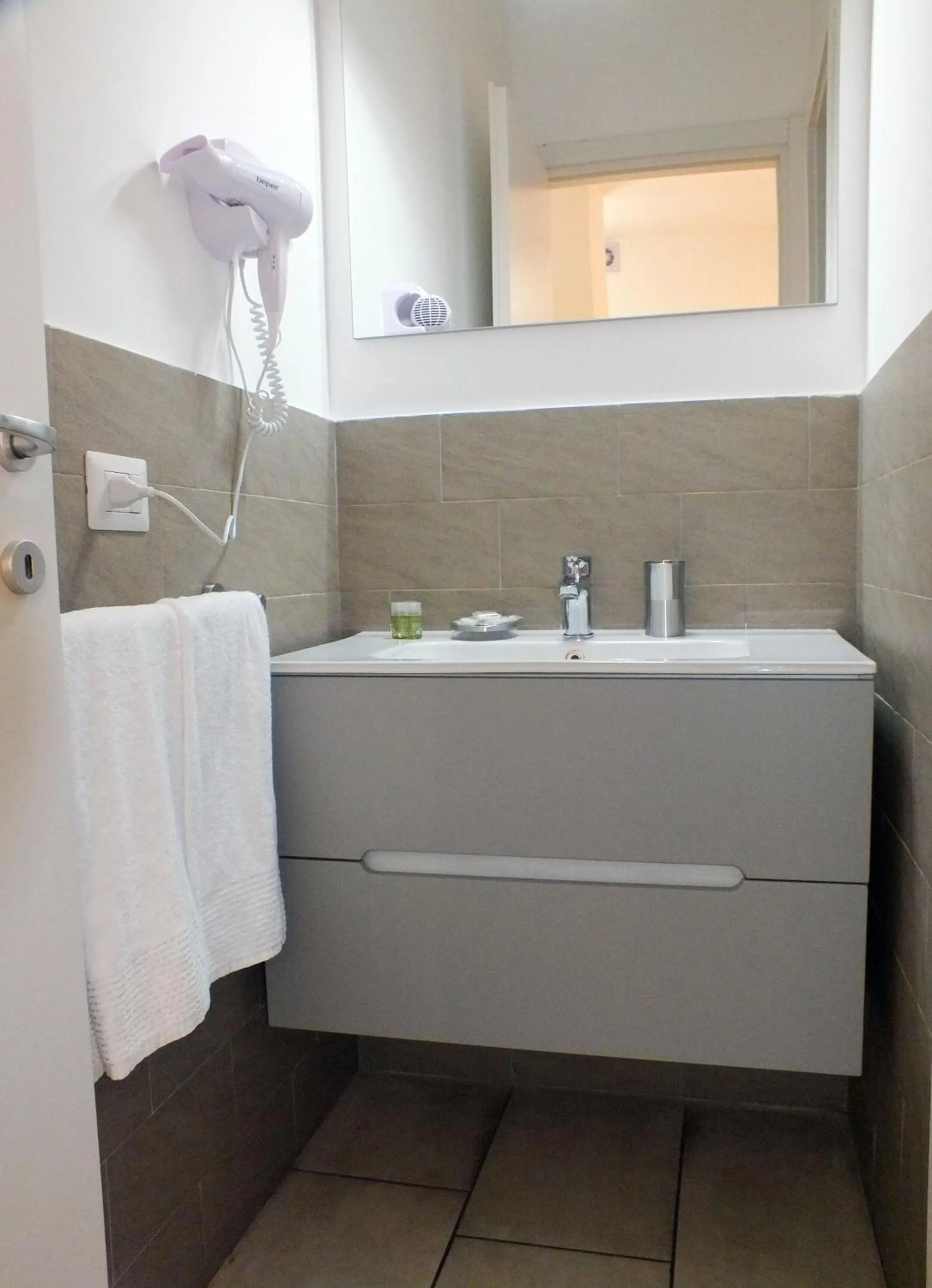 Bathroom in BB Hotels Aparthotel Visconti