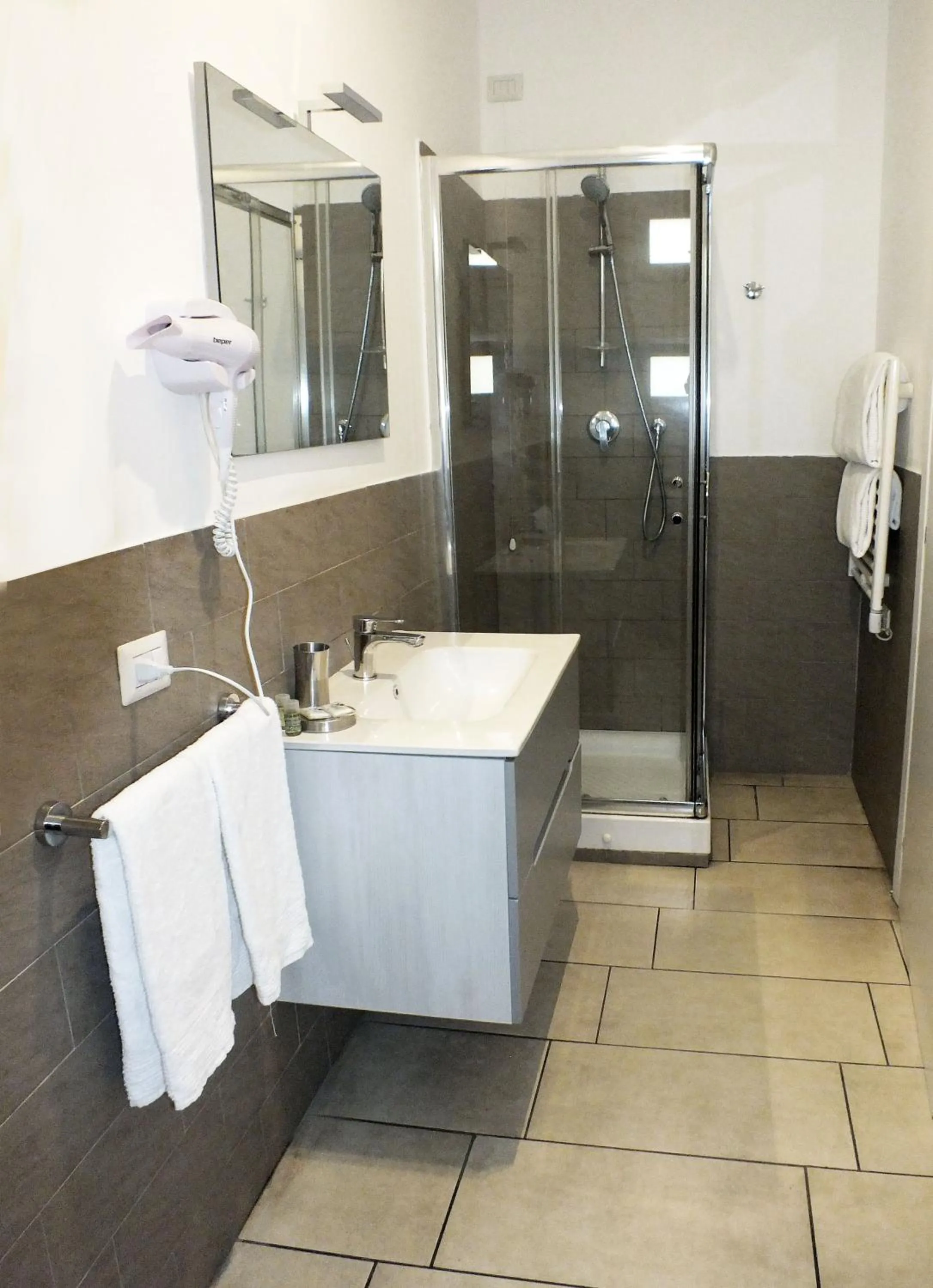 Bathroom in BB Hotels Aparthotel Visconti